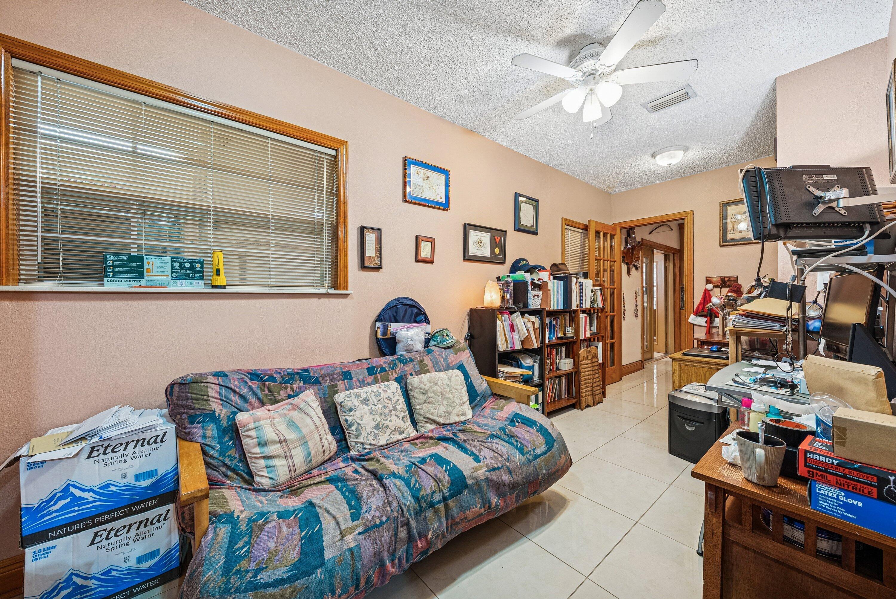 DELRAY SHORES FIRST ADD IN - Residential