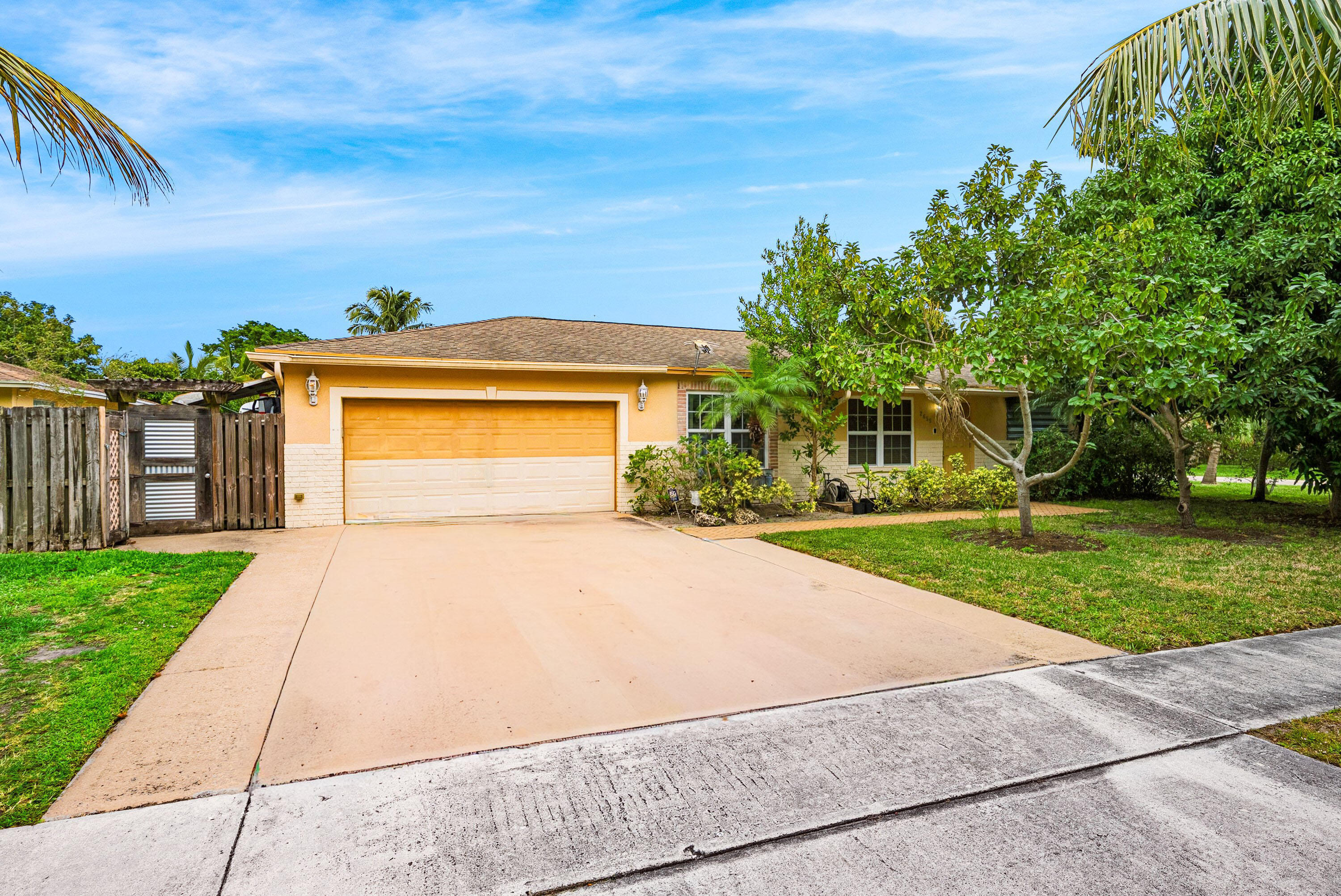 DELRAY SHORES FIRST ADD IN - Residential