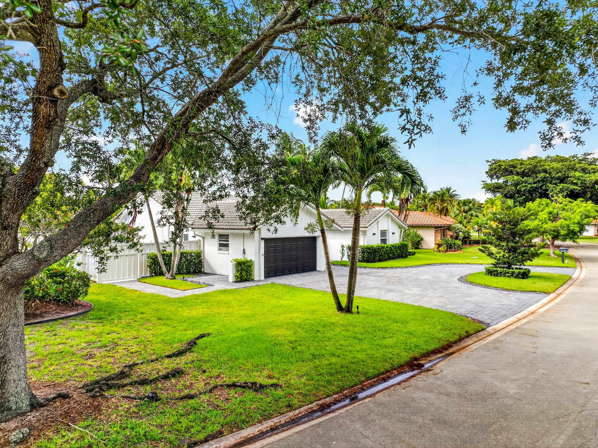 CYPRESS RUN - Residential