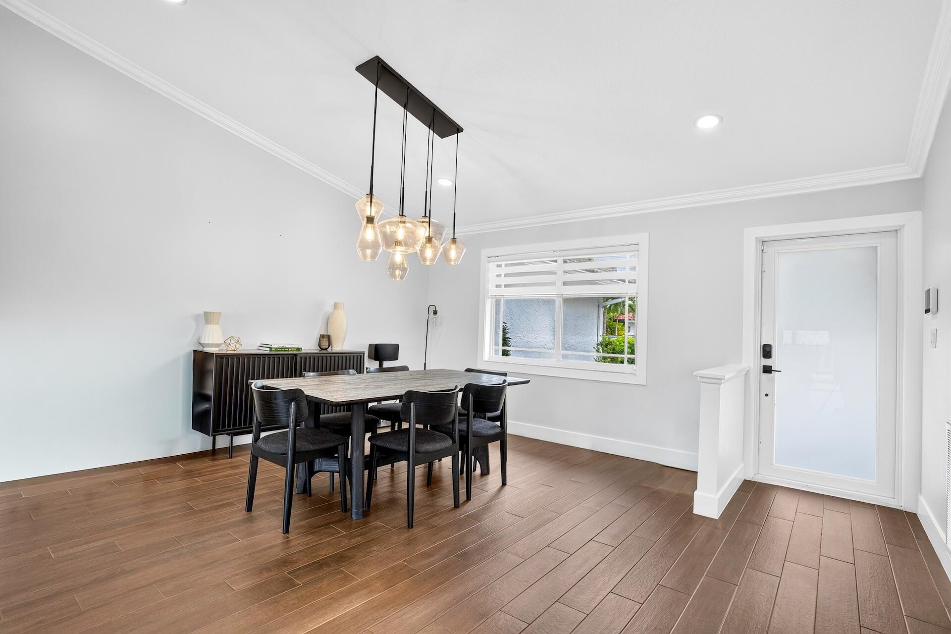 CYPRESS RUN - Residential