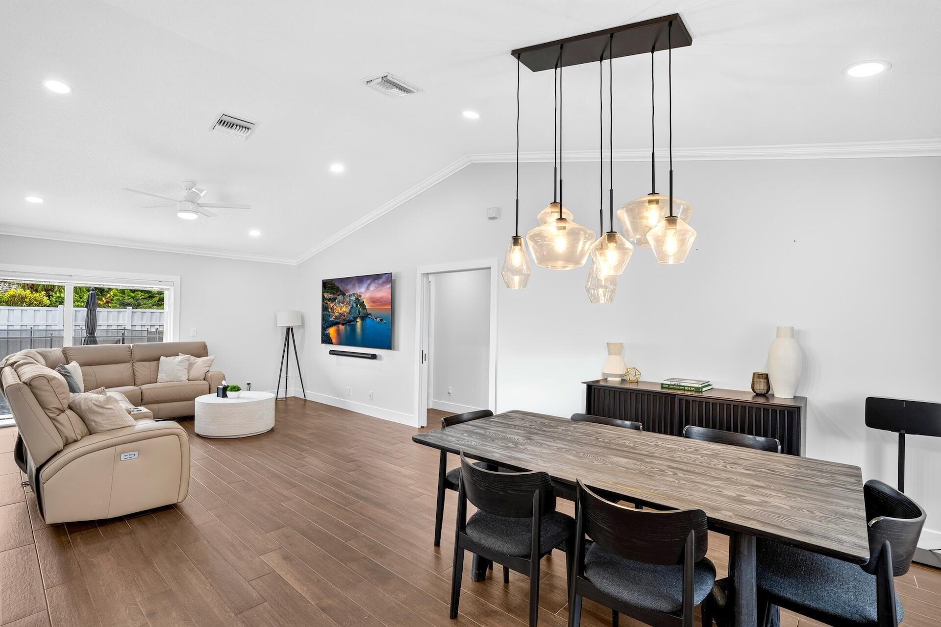 CYPRESS RUN - Residential