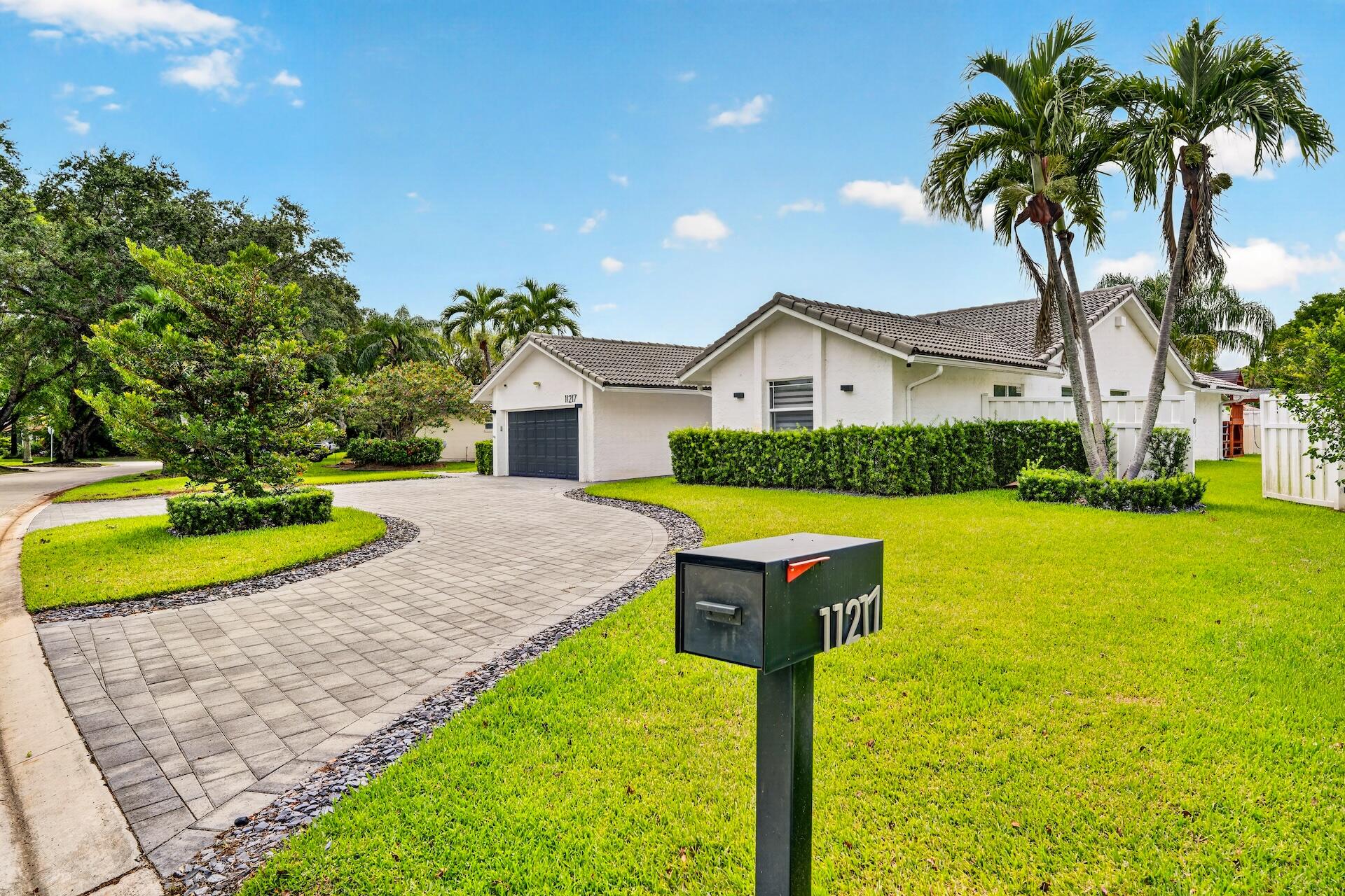 CYPRESS RUN - Residential