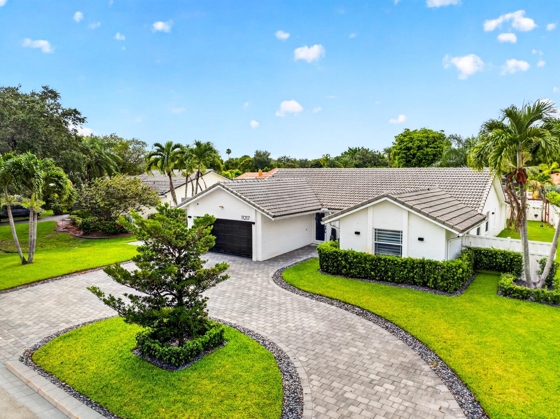 CYPRESS RUN - Residential