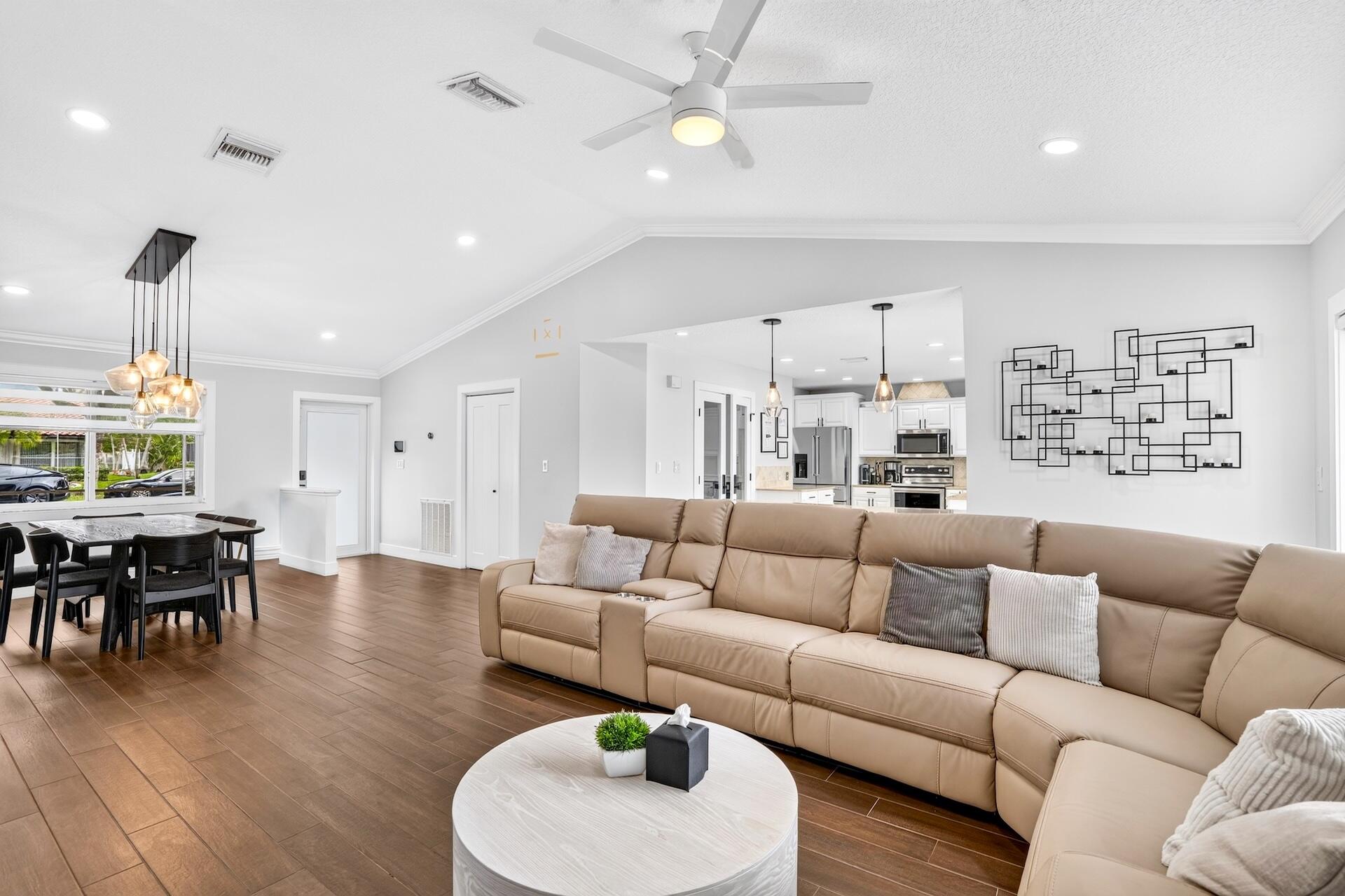 CYPRESS RUN - Residential