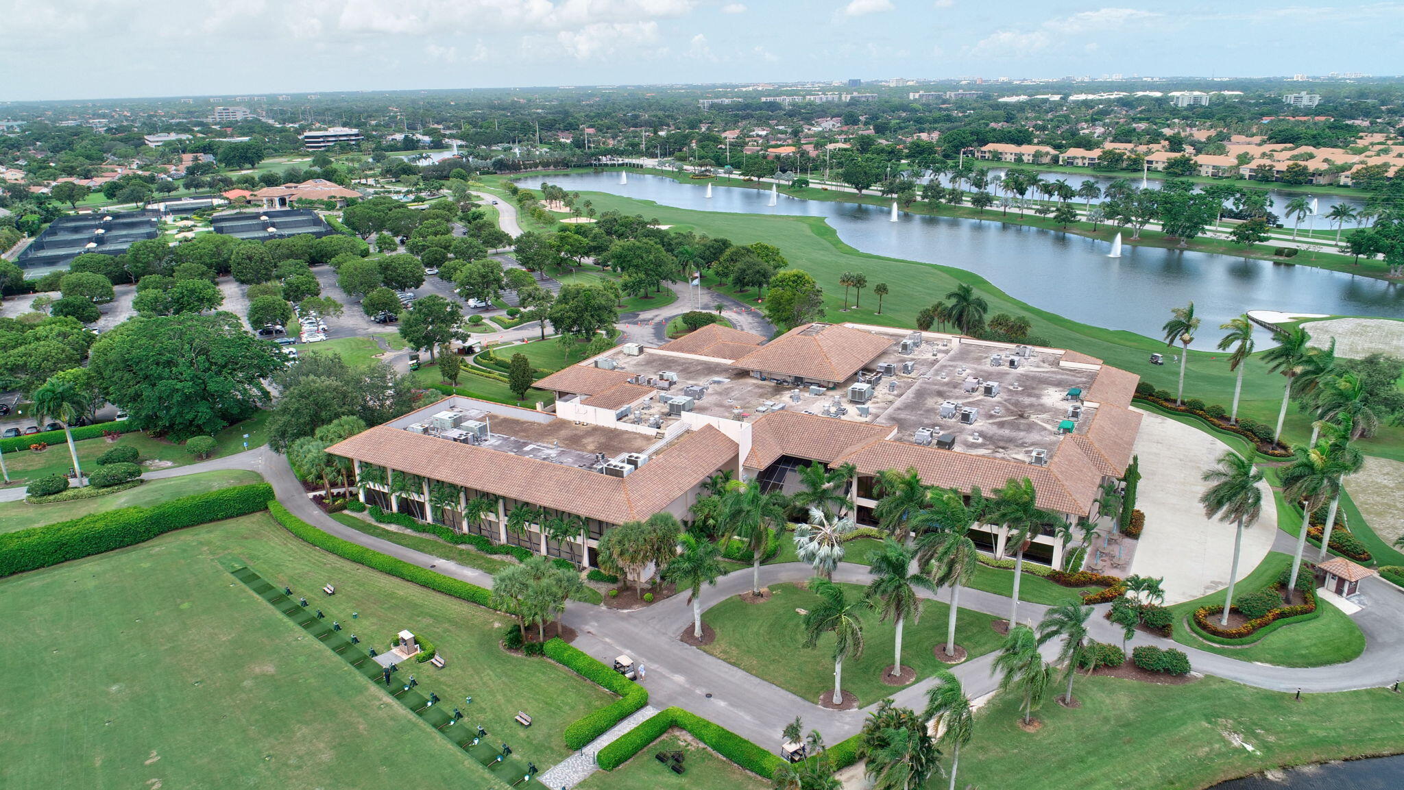 POINTE 100 CONDO - Residential