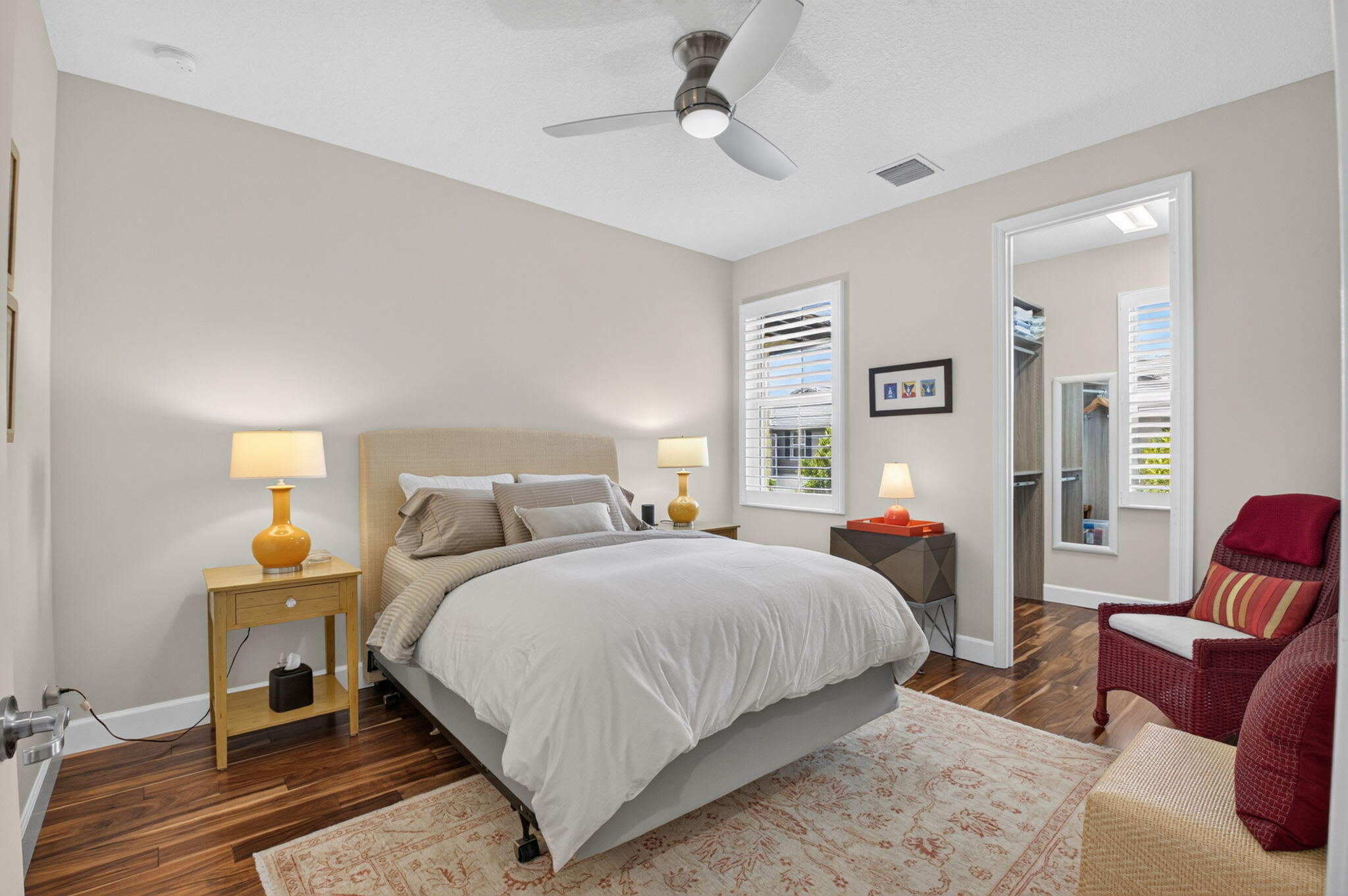 POINTE 100 CONDO - Residential