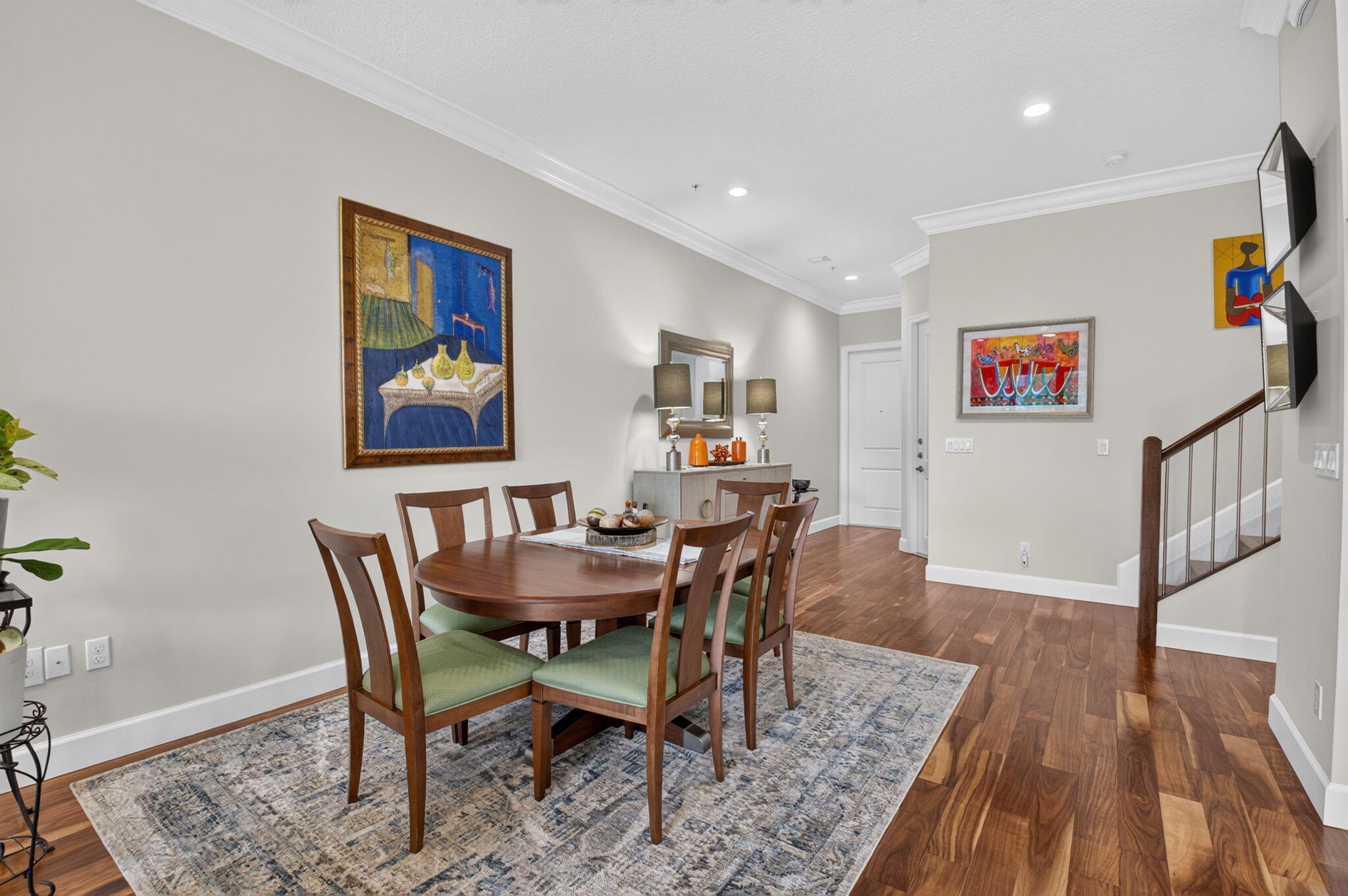 POINTE 100 CONDO - Residential