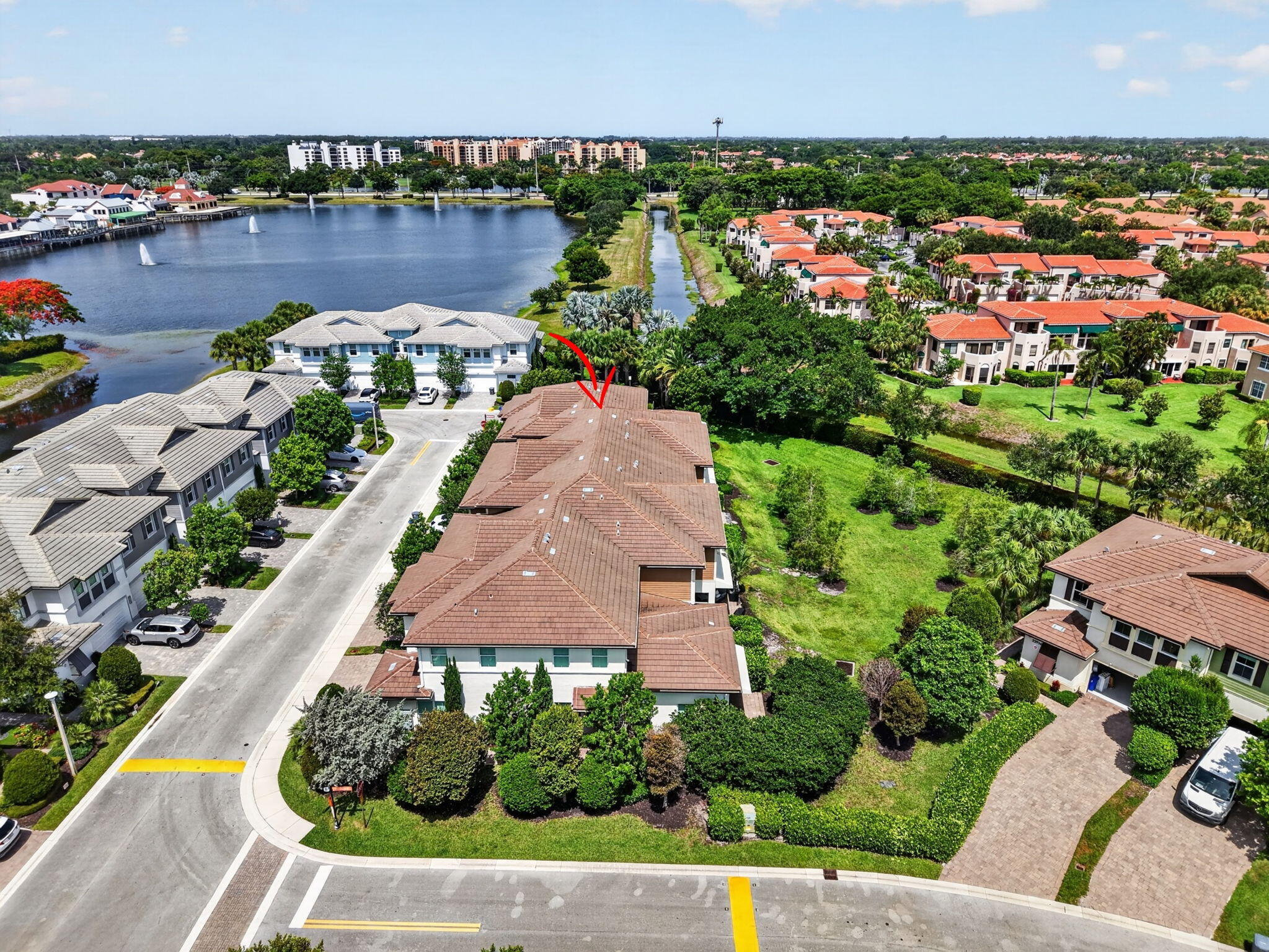 POINTE 100 CONDO - Residential