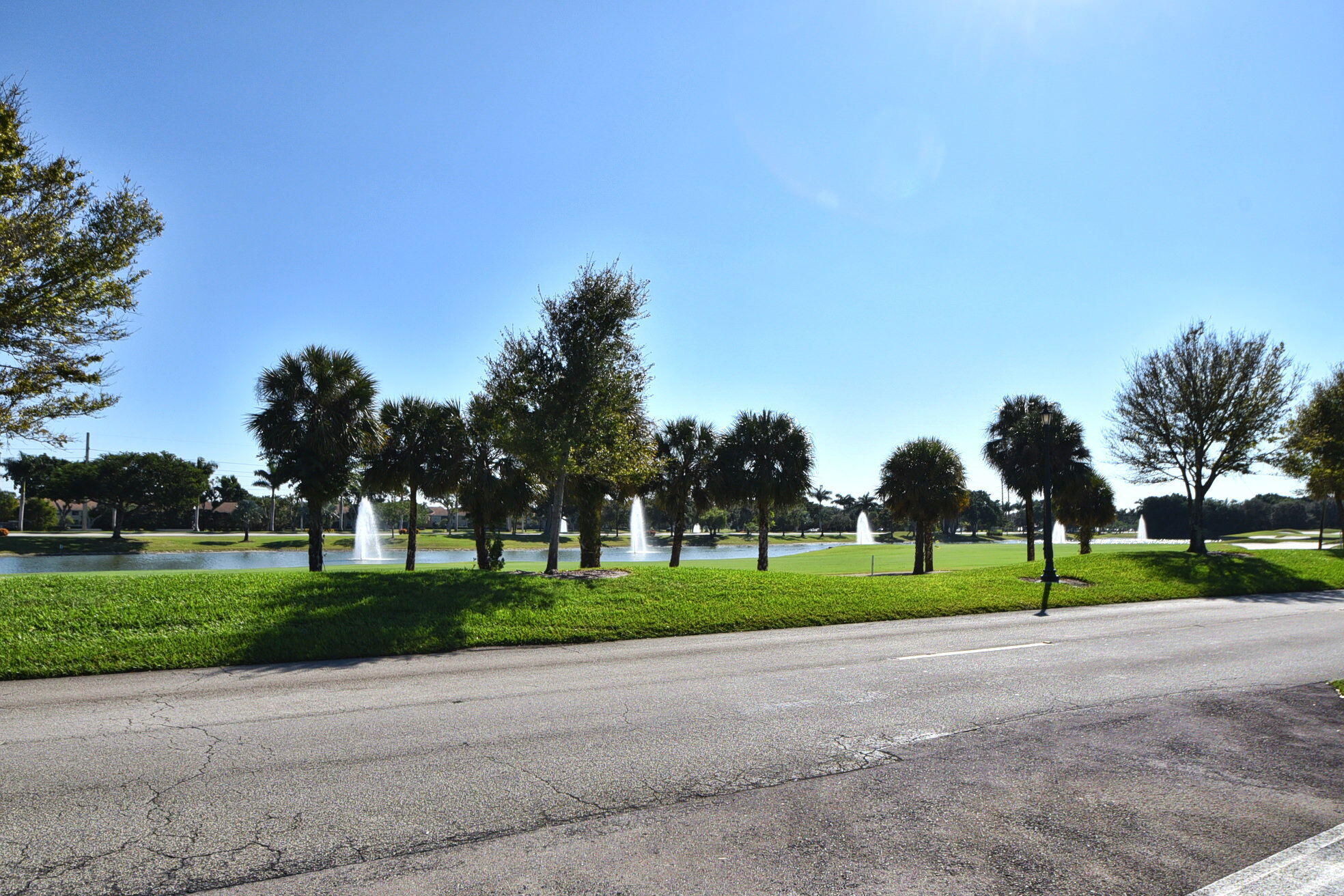 POINTE 100 CONDO - Residential