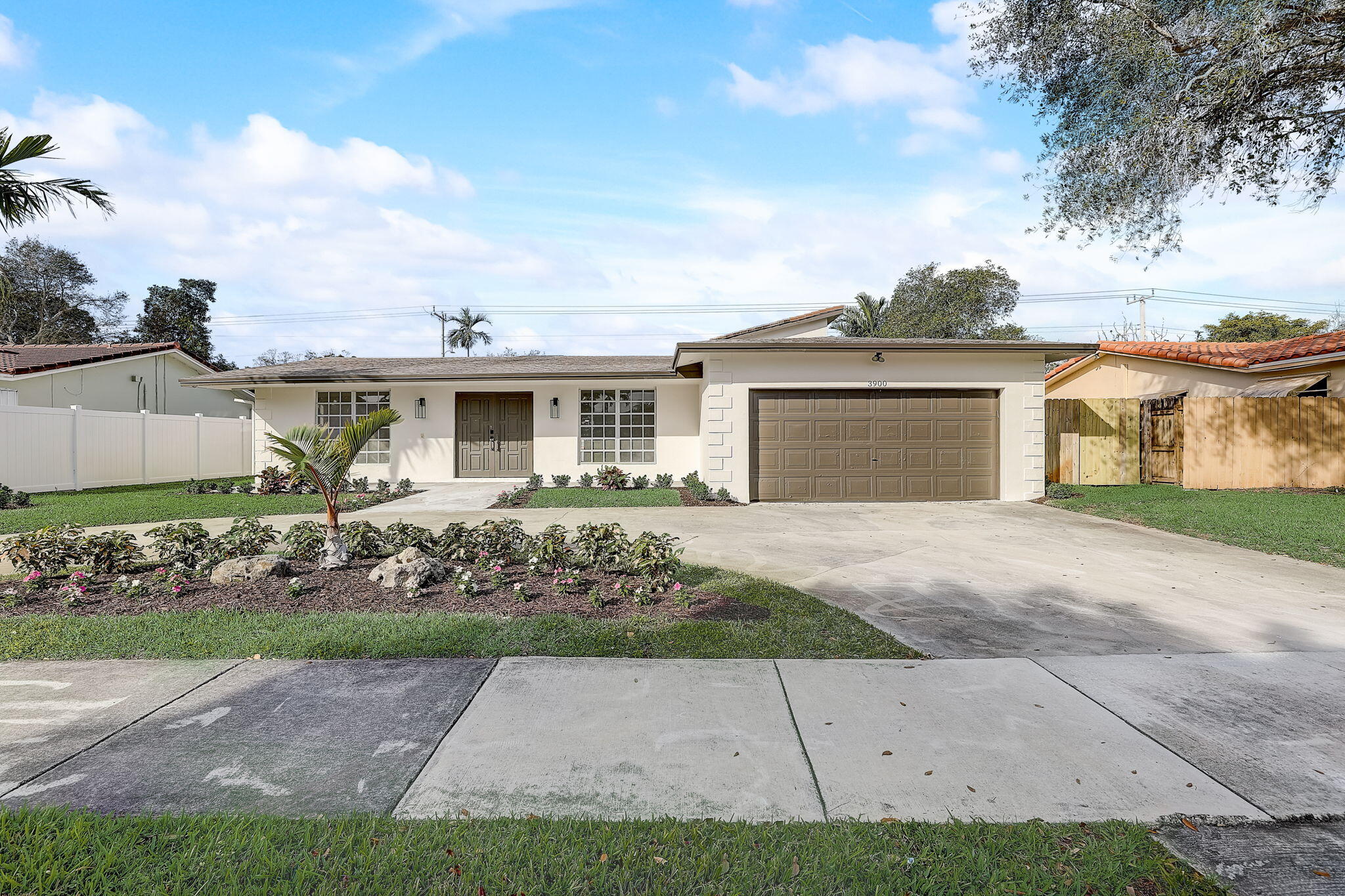 HOLLYWOOD HILLS NORTH SEC ONE - Residential