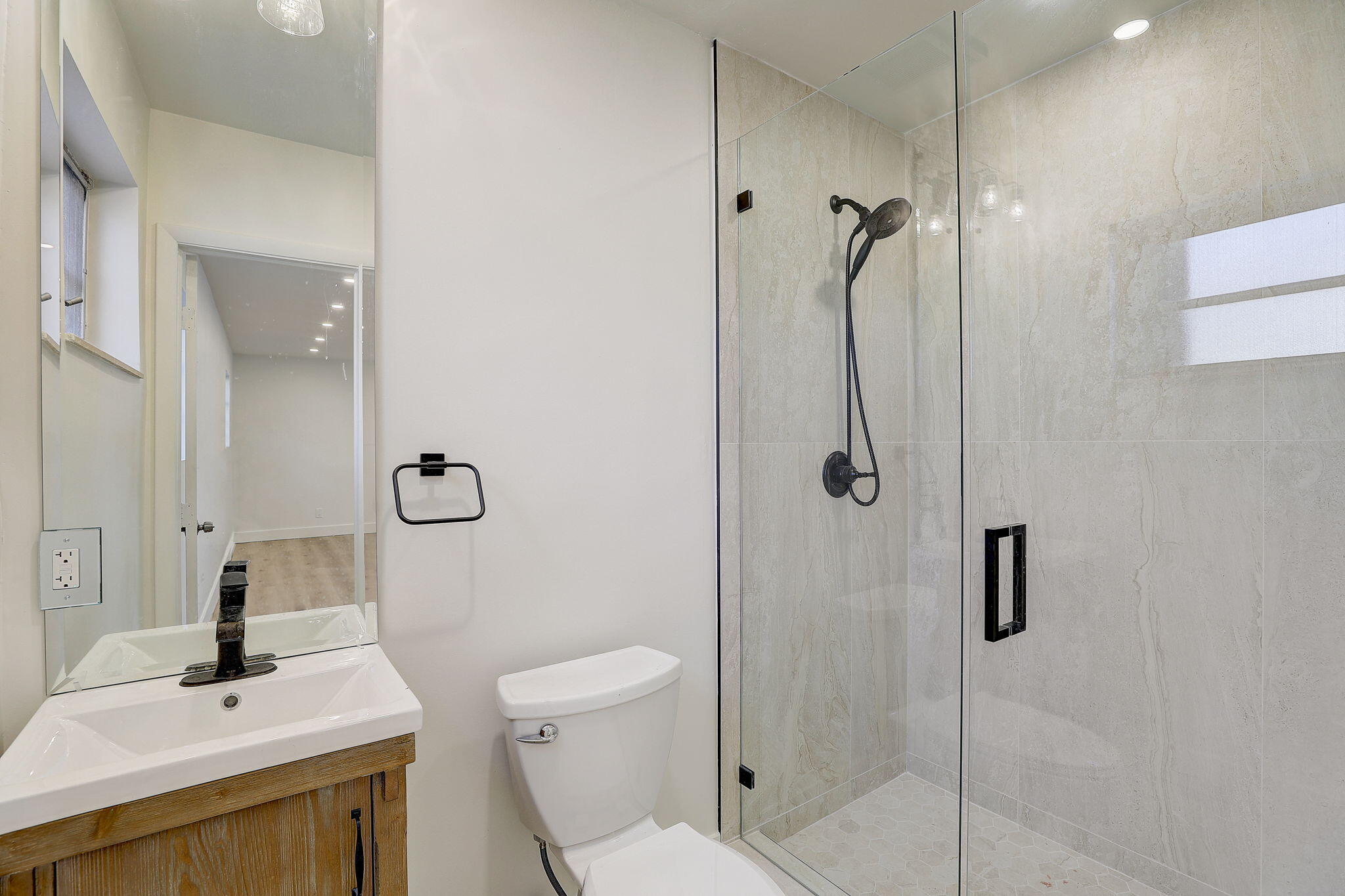 HOLLYWOOD HILLS NORTH SEC ONE - Residential