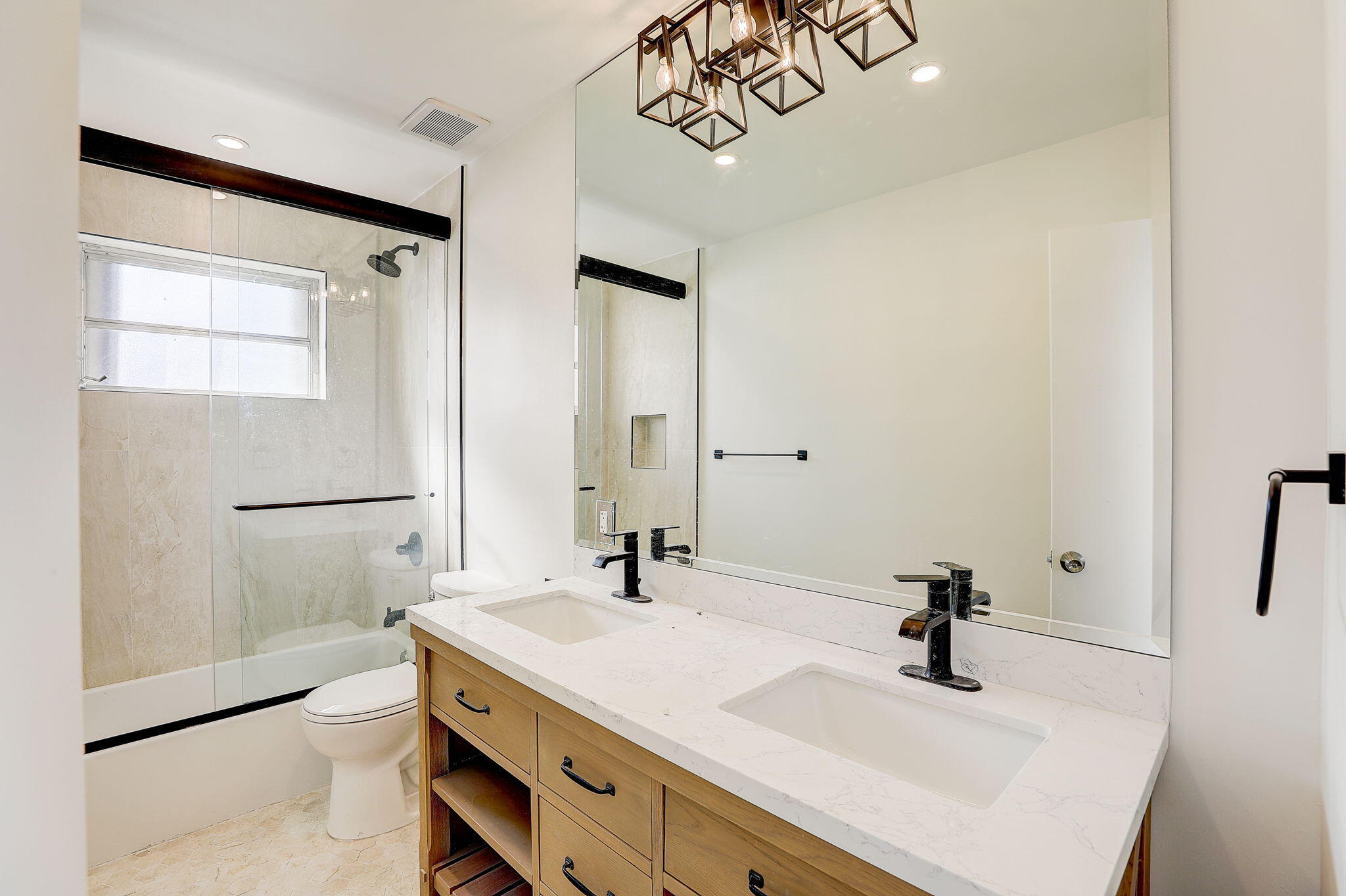 HOLLYWOOD HILLS NORTH SEC ONE - Residential