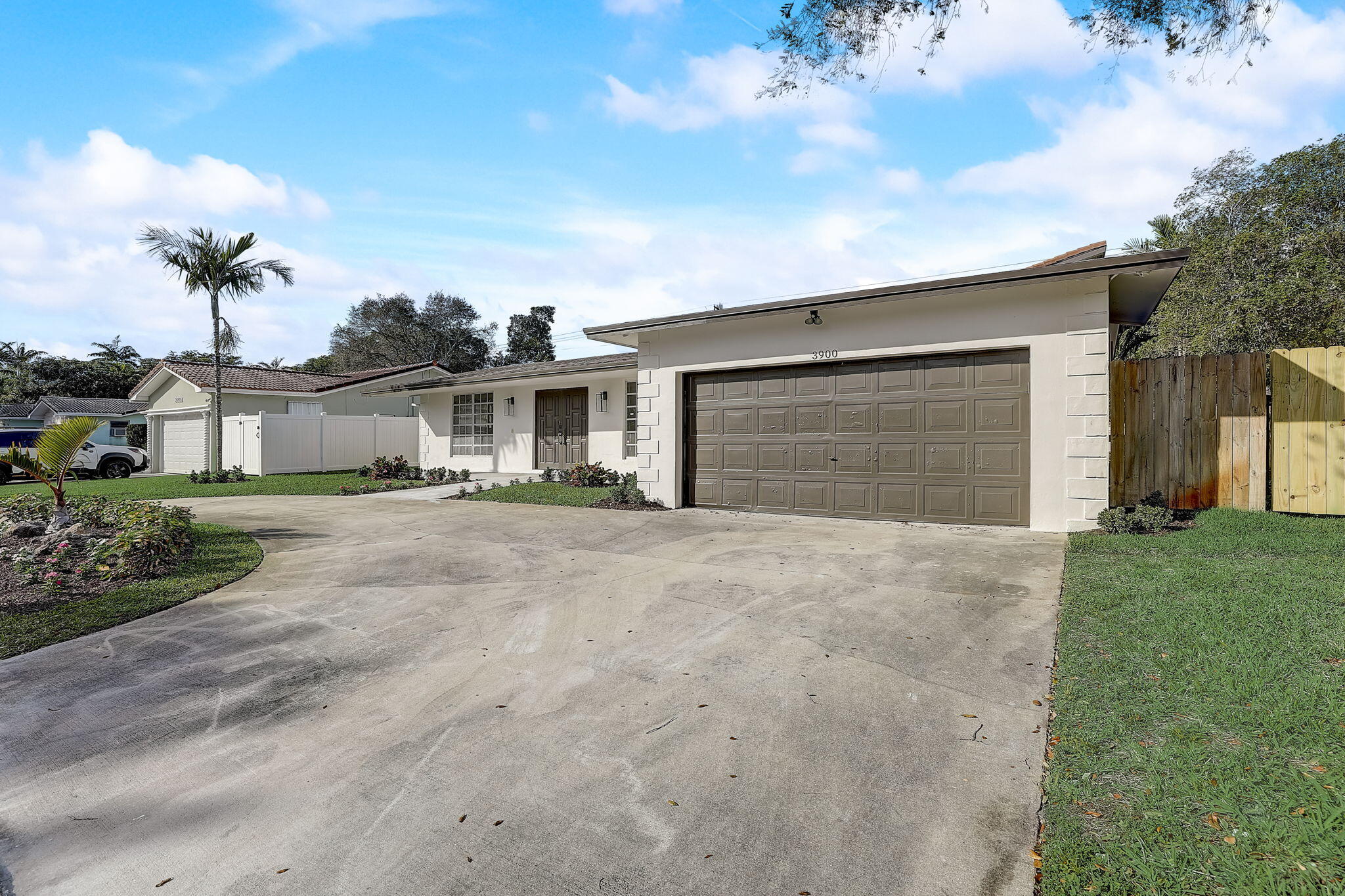 HOLLYWOOD HILLS NORTH SEC ONE - Residential