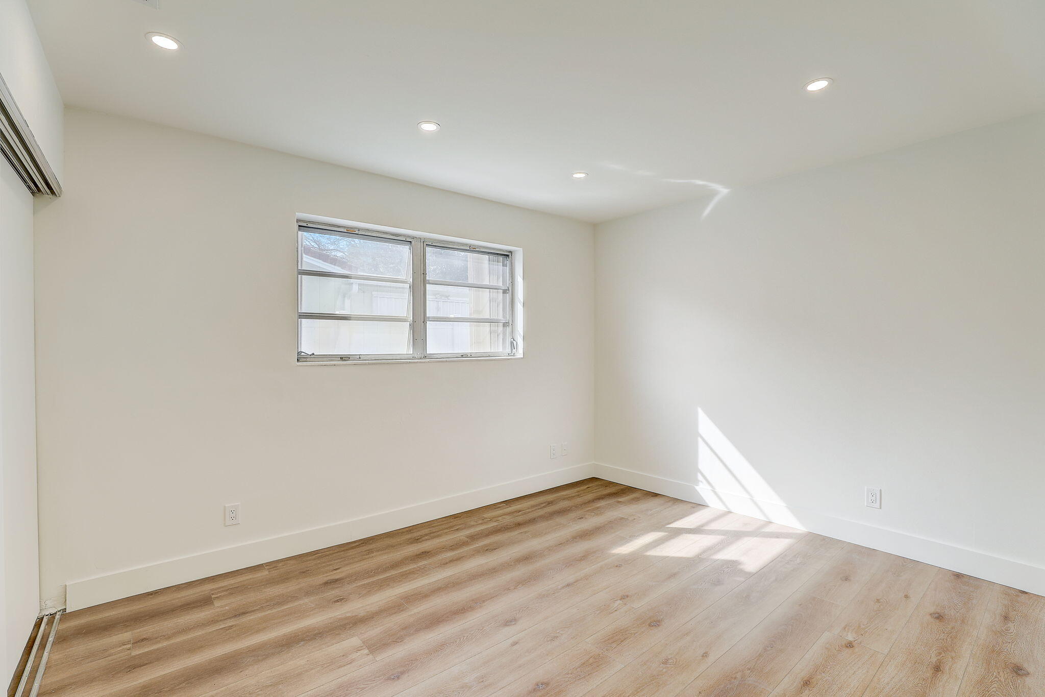 HOLLYWOOD HILLS NORTH SEC ONE - Residential