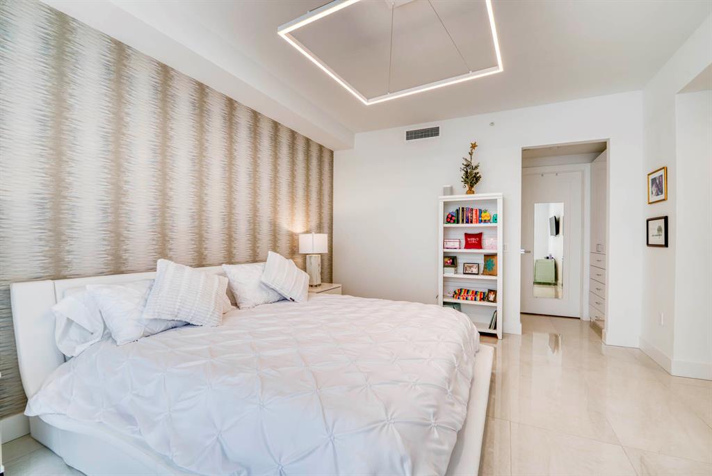 5000 North Ocean - Residential
