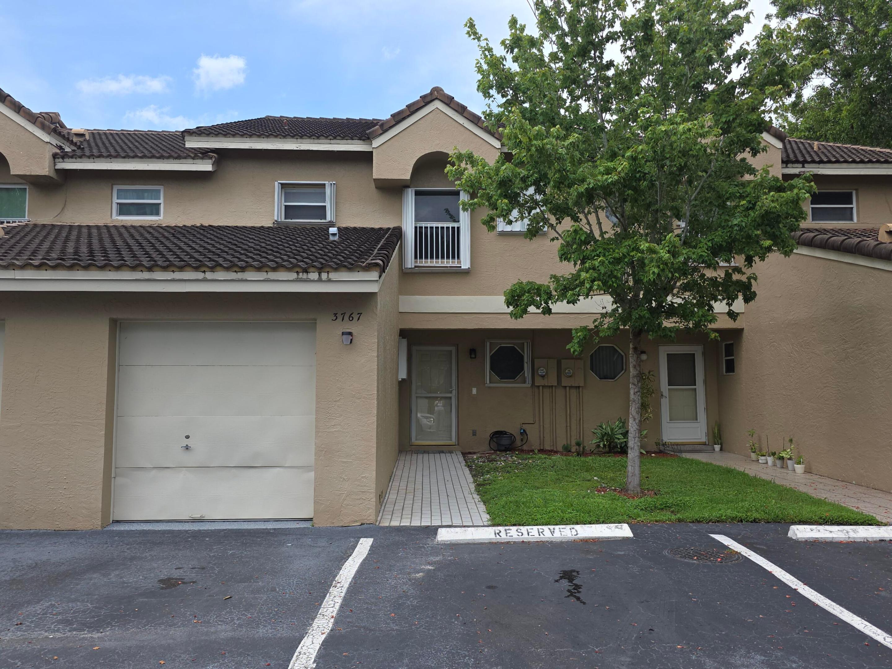 Spacious 3 bedroom, 2.5 bathroom townhouse with 1-car garage. Freshly painted throughout. New vinyl plank flooring upstairs. New sliding glass door in living room. New refrigerator and stove. Stainless steel appliances. Washer and dryer included. Large, screened & covered patio. Located in a quiet neighborhood just north of Oakland Park Blvd and just west of Pine Island Road. Professionally managed.