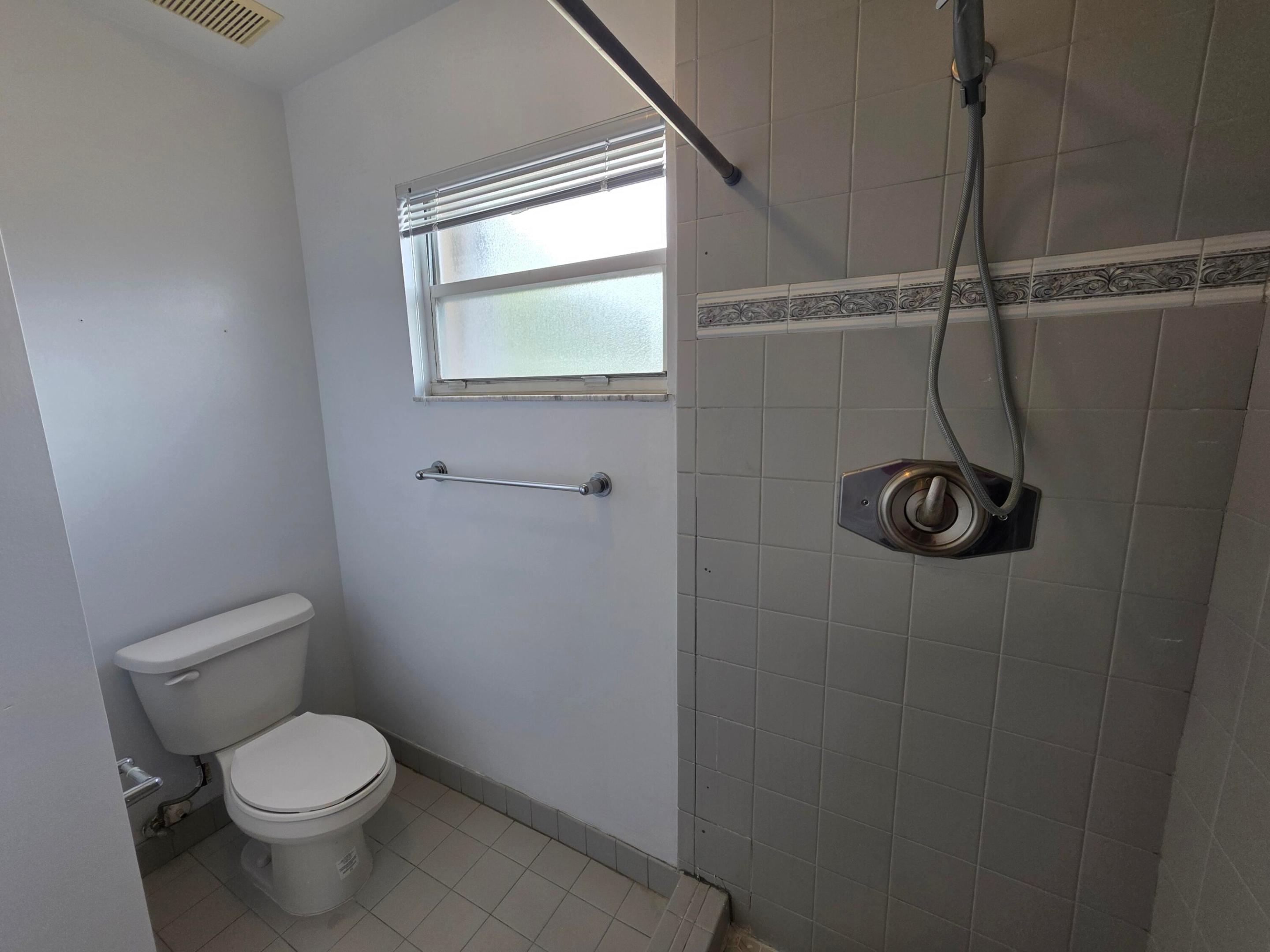 BEN ASH PLAT - Residential Lease