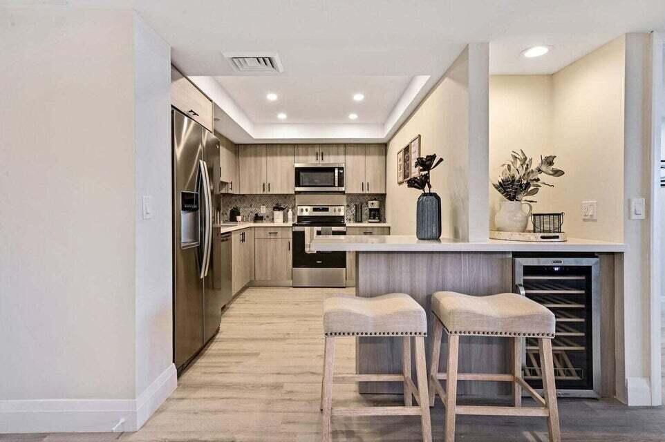 SEA RANCH CLUB OF BOCA II CONDO - Residential Lease