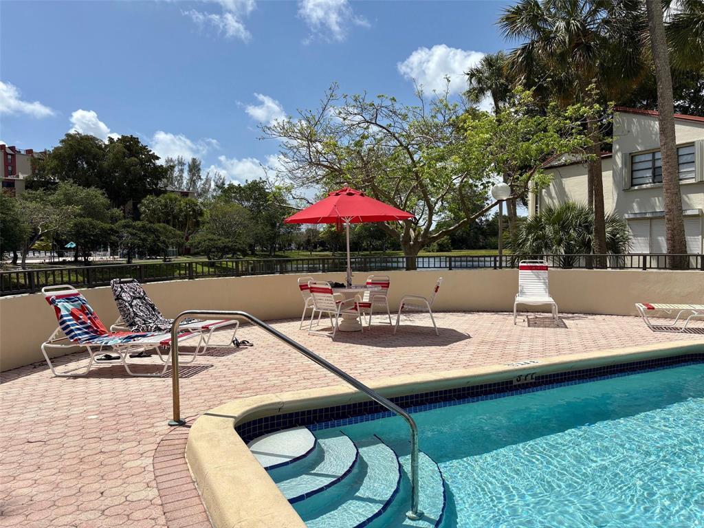 CYPRESS BEND I-B AND I-C CONDO - Residential