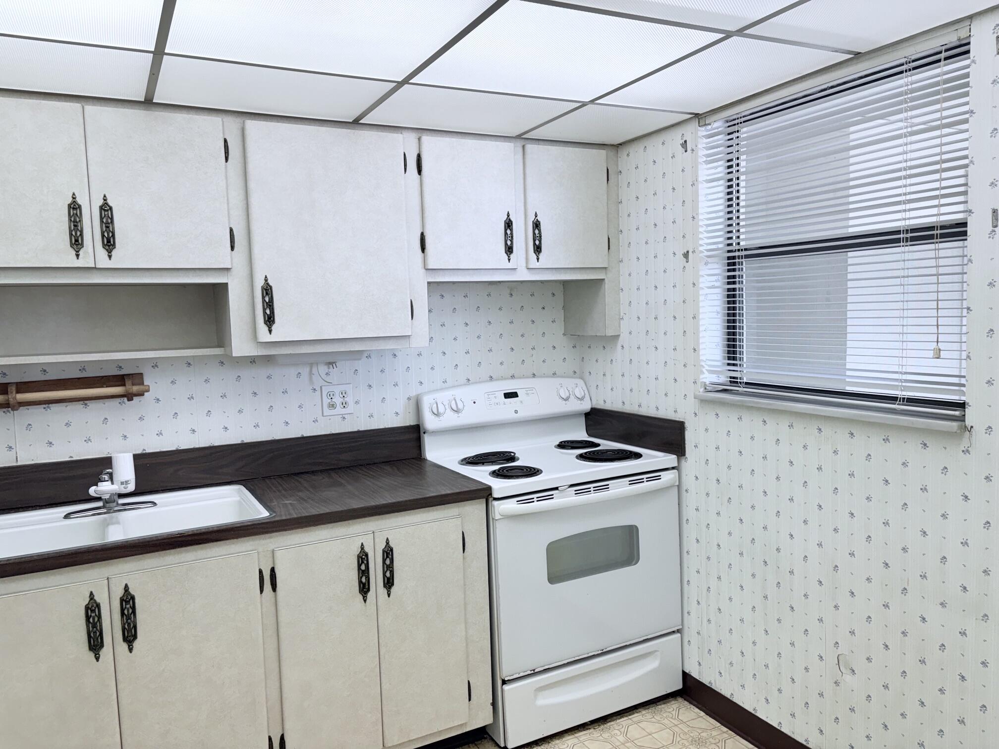 CYPRESS BEND I-B AND I-C CONDO - Residential