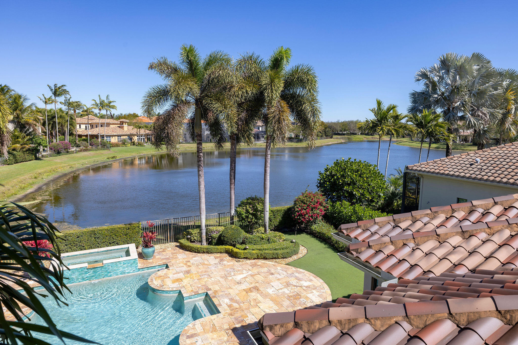 THE OAKS - Residential