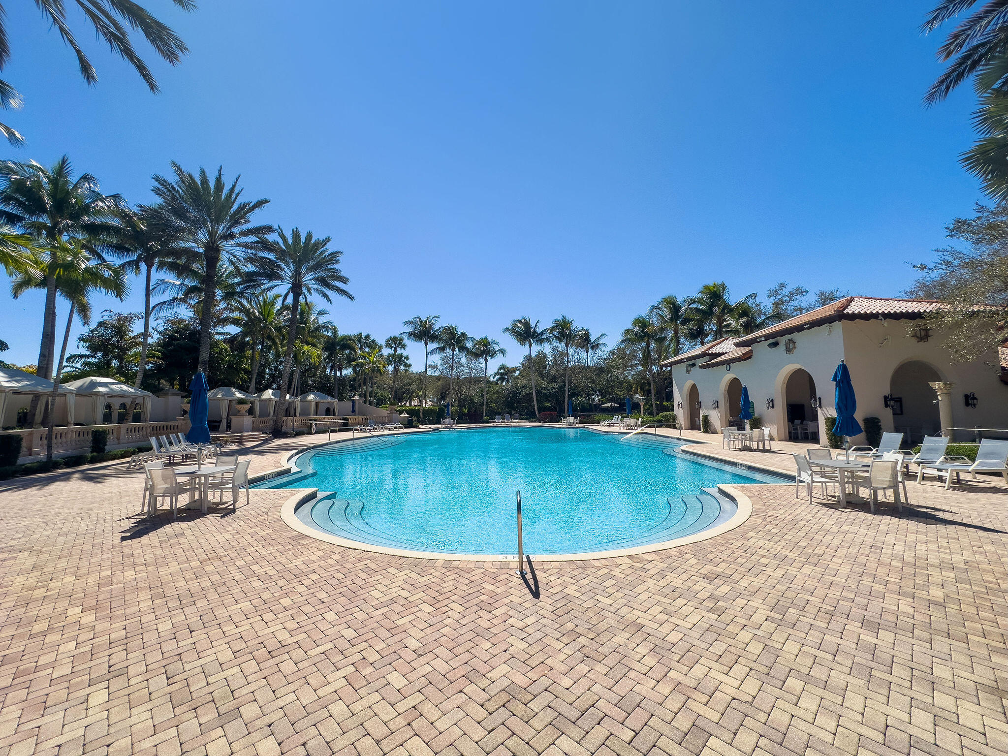 THE OAKS - Residential