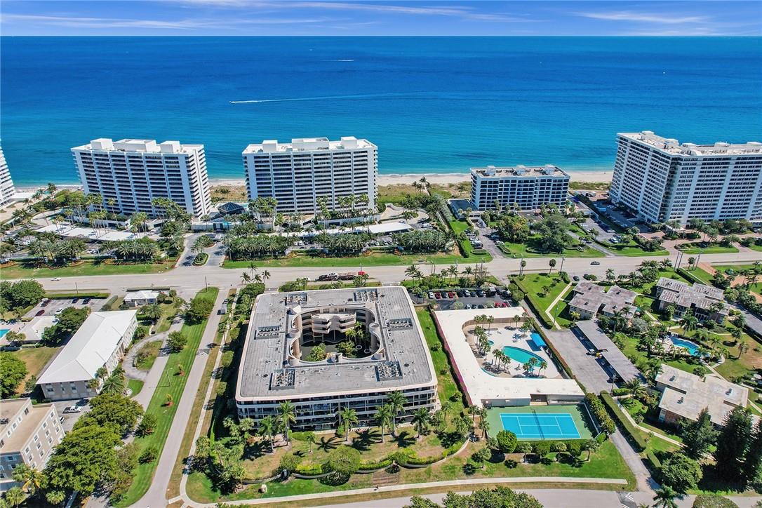 Mayfair of Boca Raton - Residential