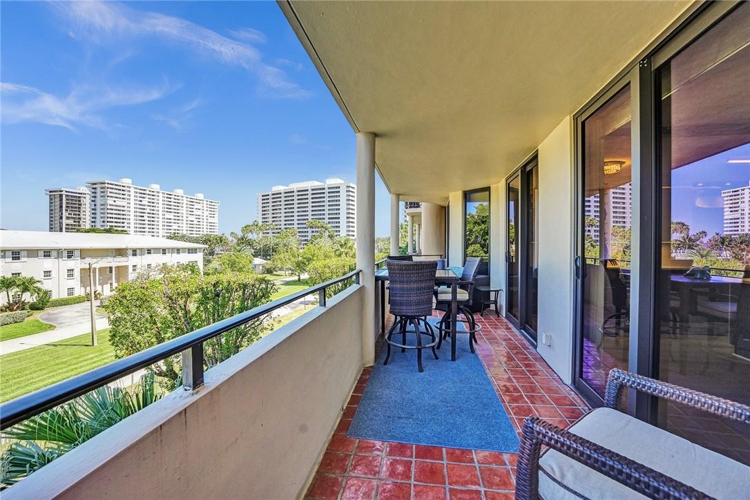 Mayfair of Boca Raton - Residential