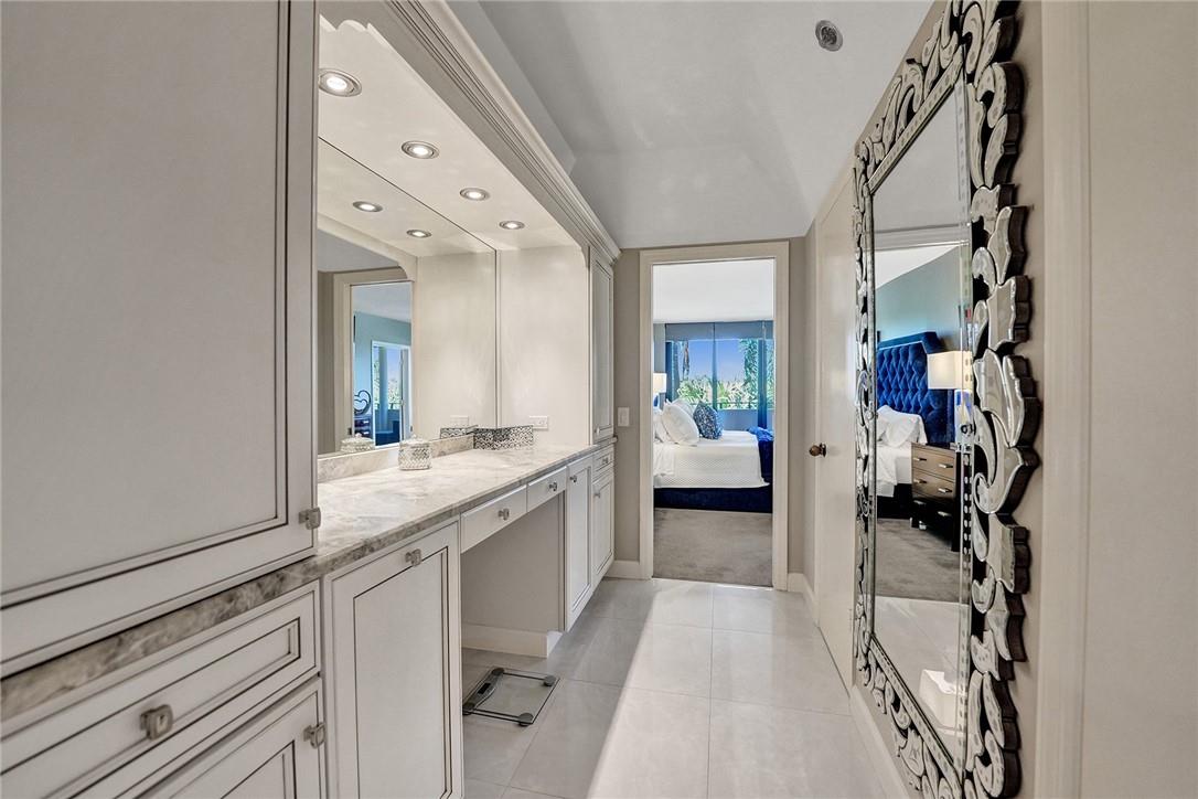 Mayfair of Boca Raton - Residential