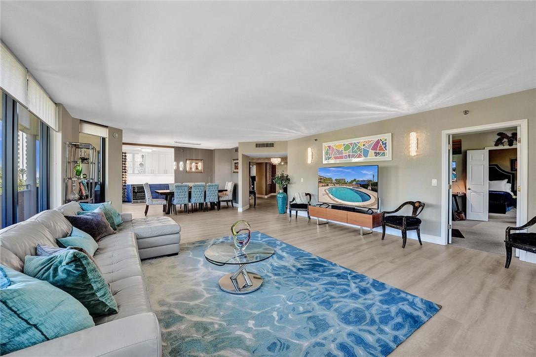 Mayfair of Boca Raton - Residential