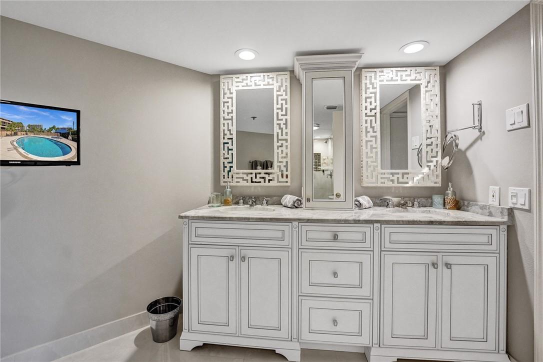 Mayfair of Boca Raton - Residential