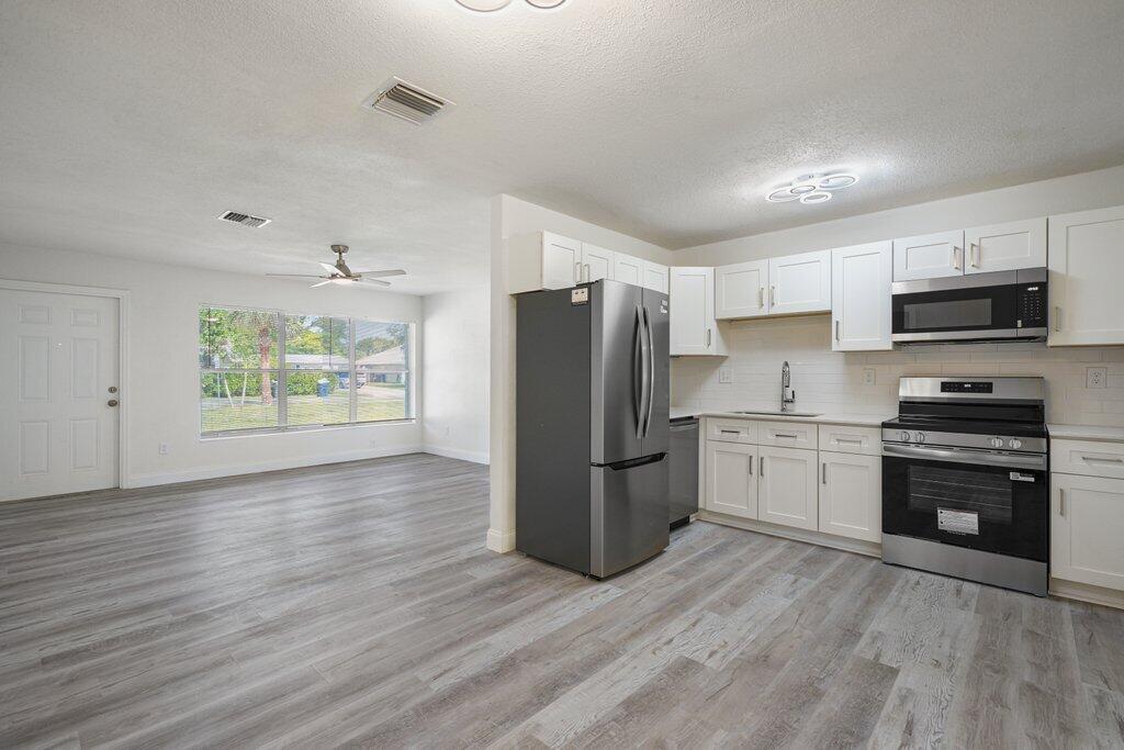 BROADWAY SECTION OF ST LUCIE ESTATES SUBDIVISION - Residential