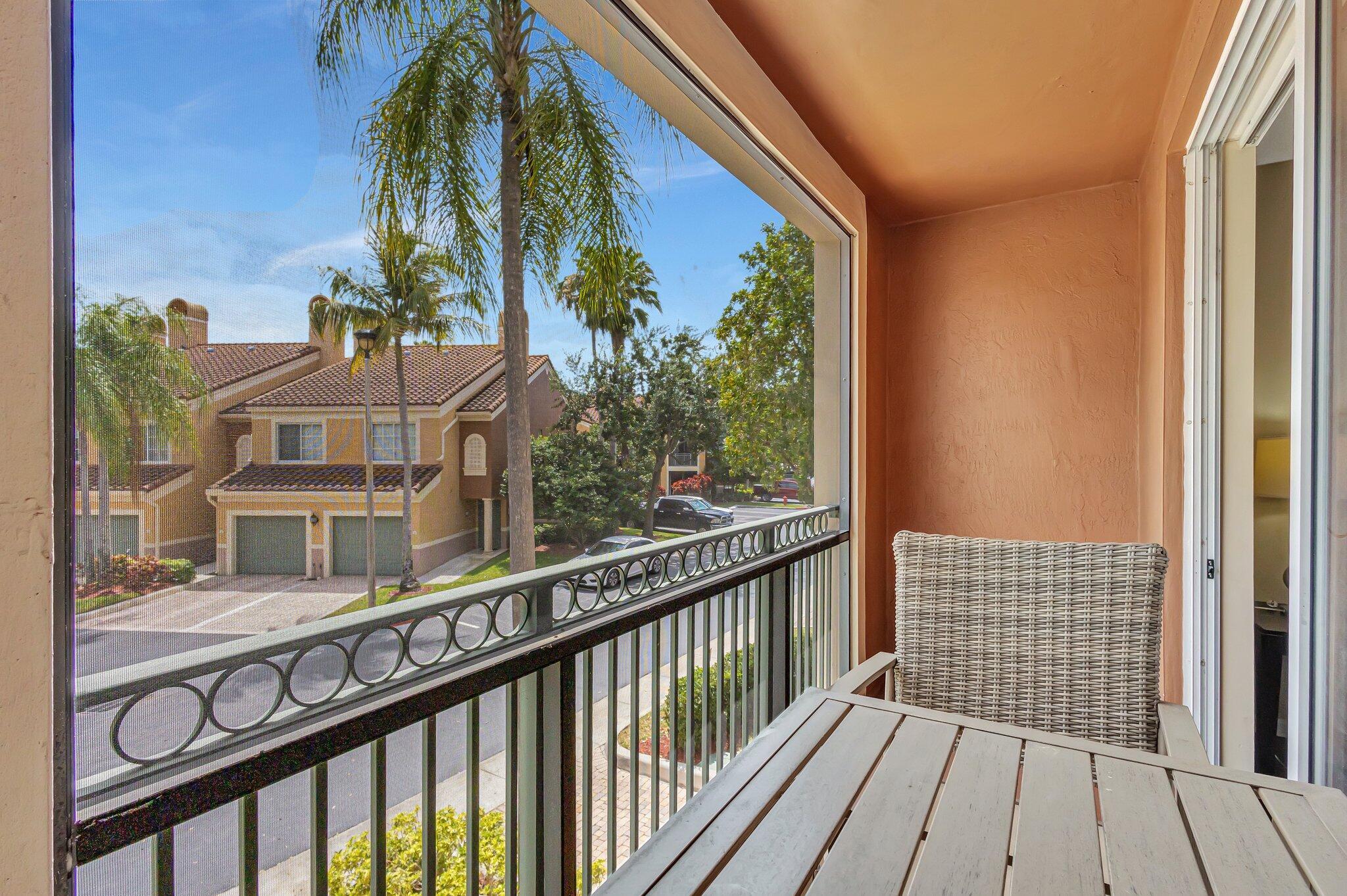 ST ANDREWS AT POLO CLUB CONDO - Residential