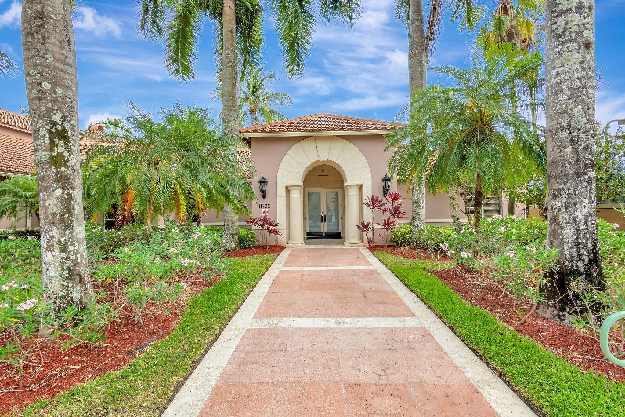 ST ANDREWS AT POLO CLUB CONDO - Residential