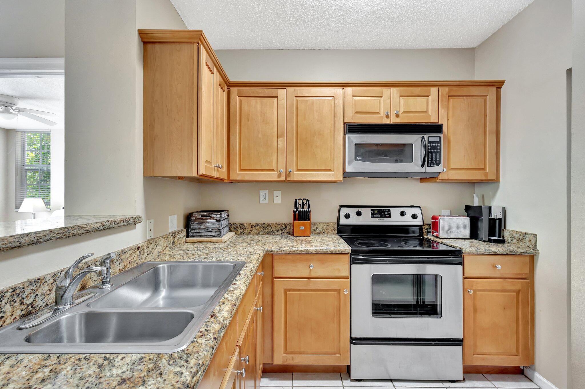 ST ANDREWS AT POLO CLUB CONDO - Residential
