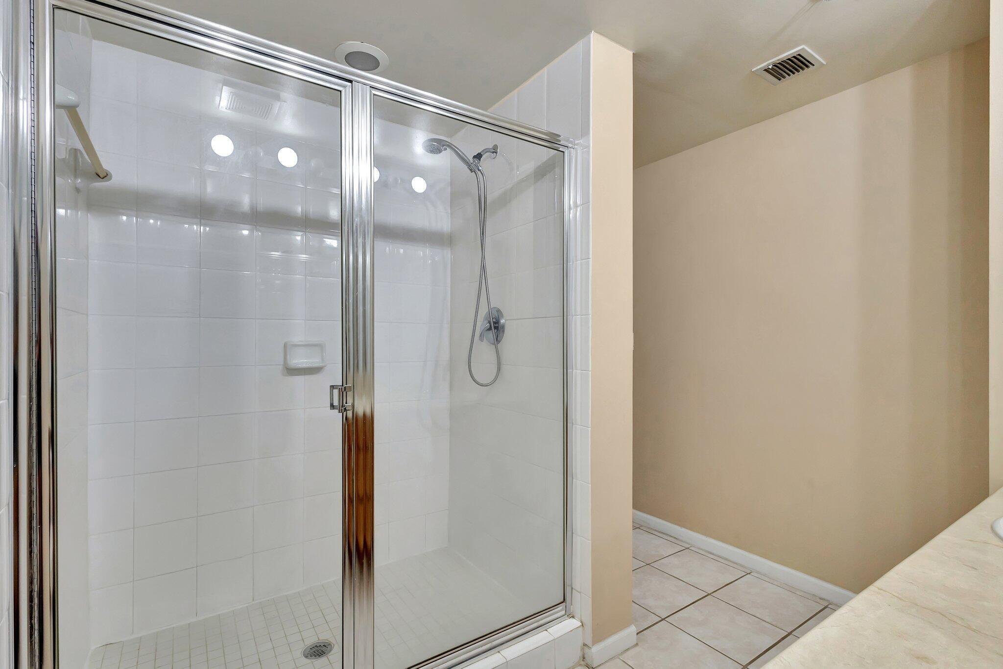 ST ANDREWS AT POLO CLUB CONDO - Residential