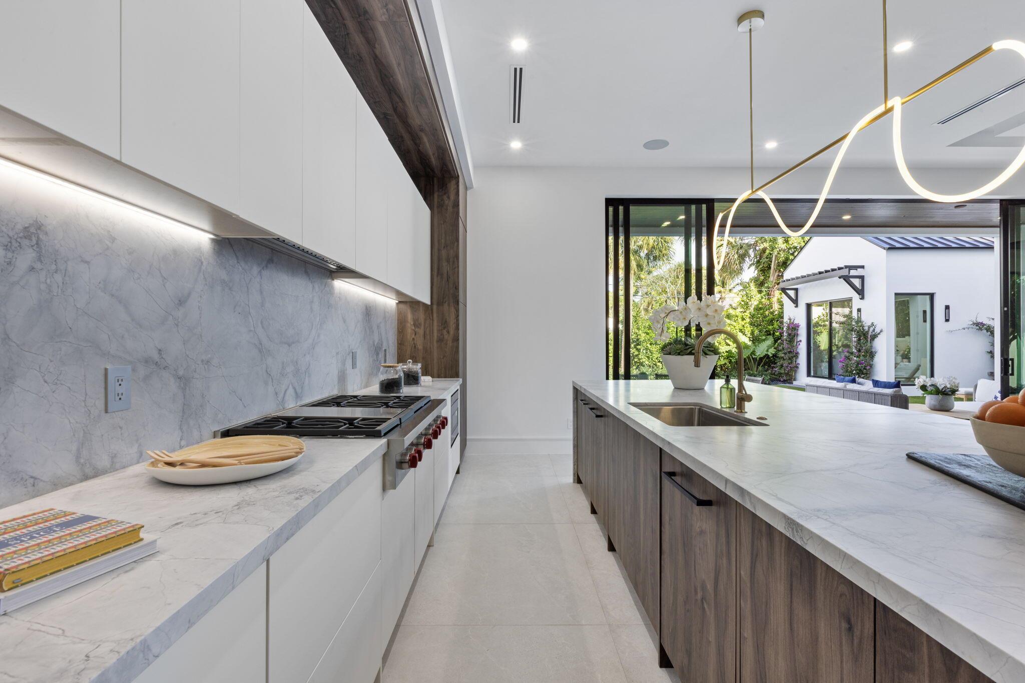 LAKEWOOD WPB IN - Residential
