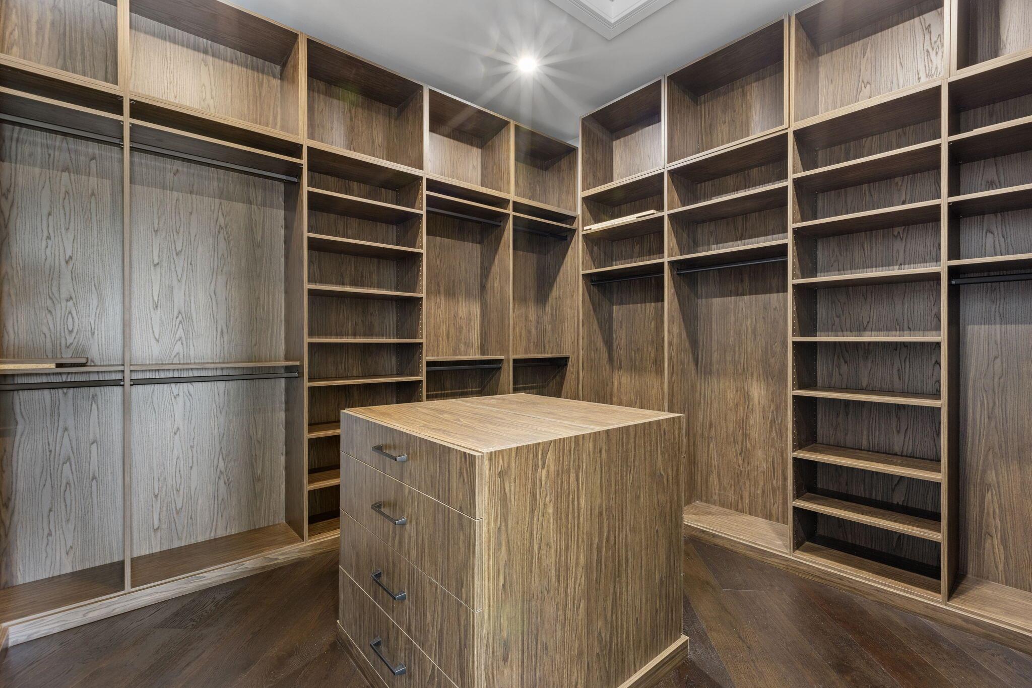 LAKEWOOD WPB IN - Residential
