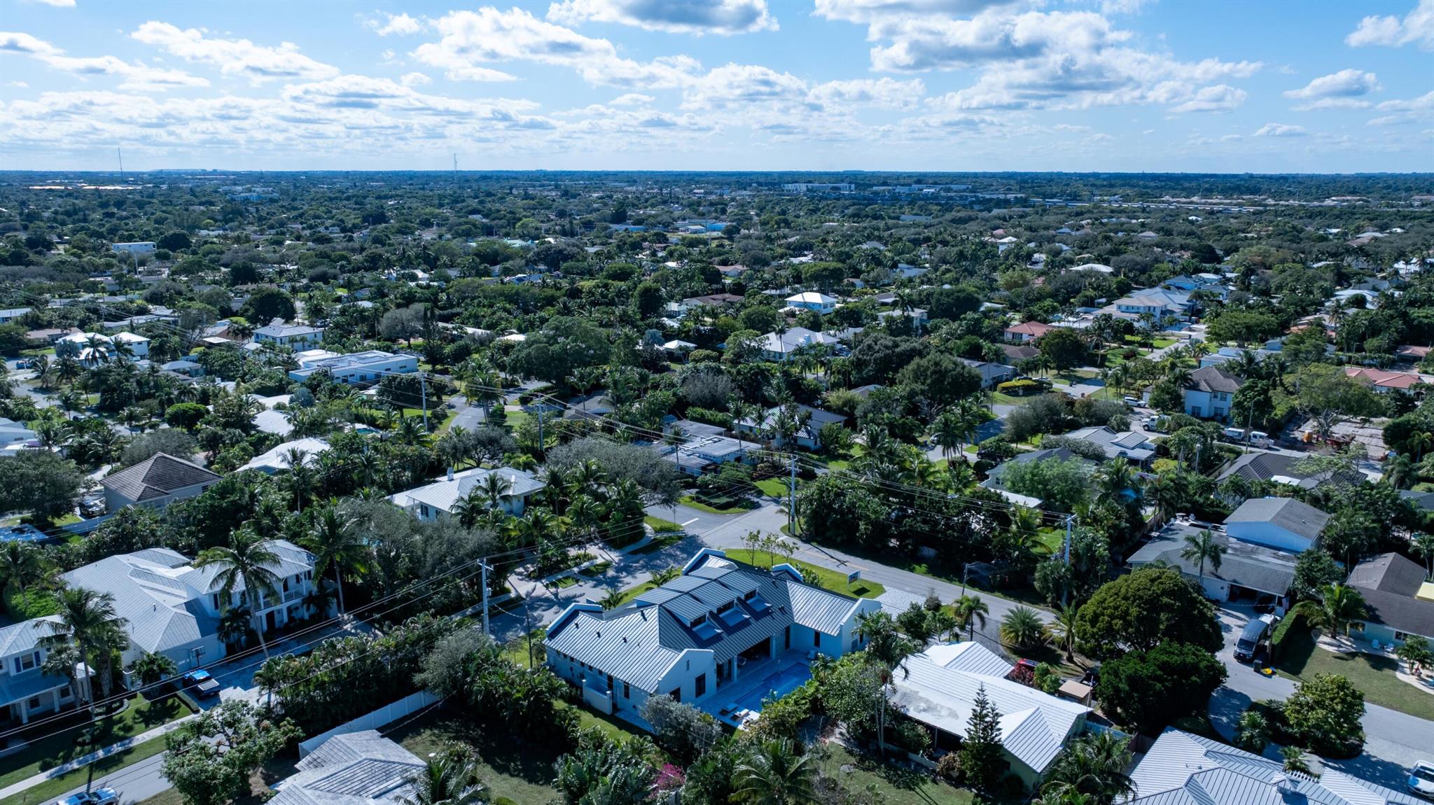 LAKEVIEW HEIGHTS UNIT 1 DELRAY - Residential