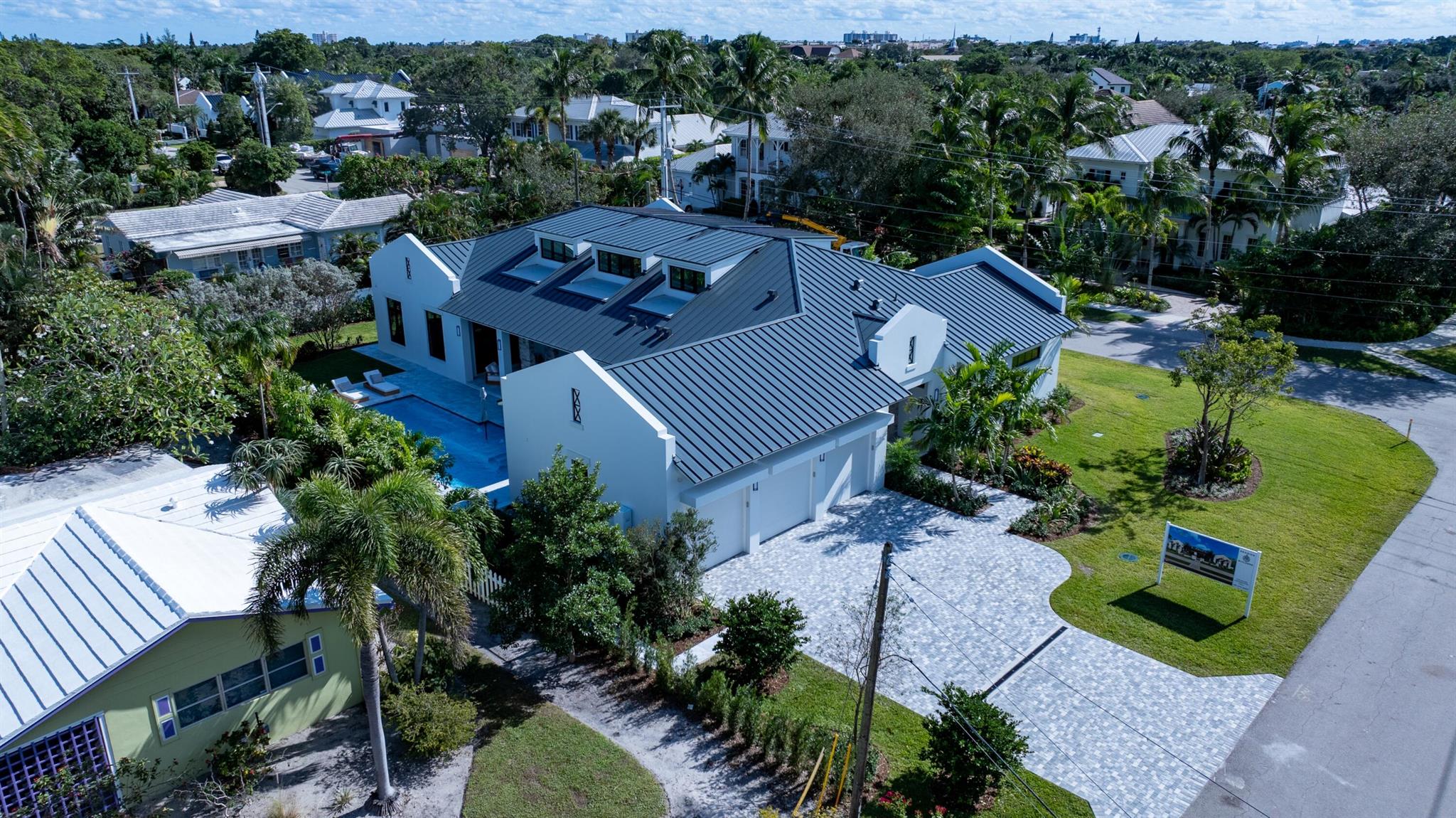 LAKEVIEW HEIGHTS UNIT 1 DELRAY - Residential