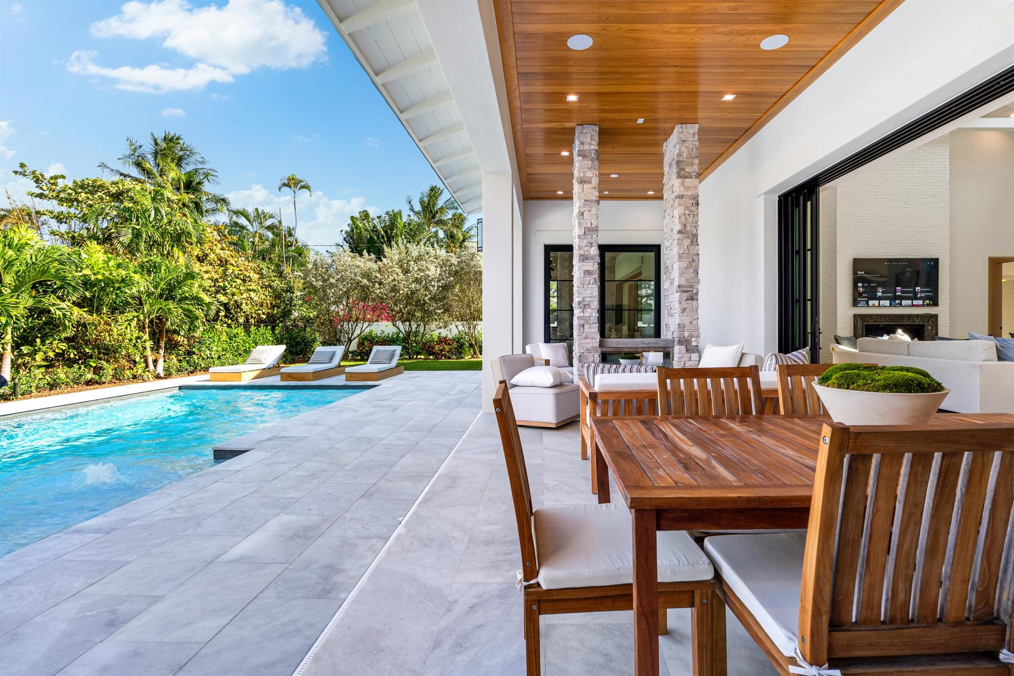 LAKEVIEW HEIGHTS UNIT 1 DELRAY - Residential