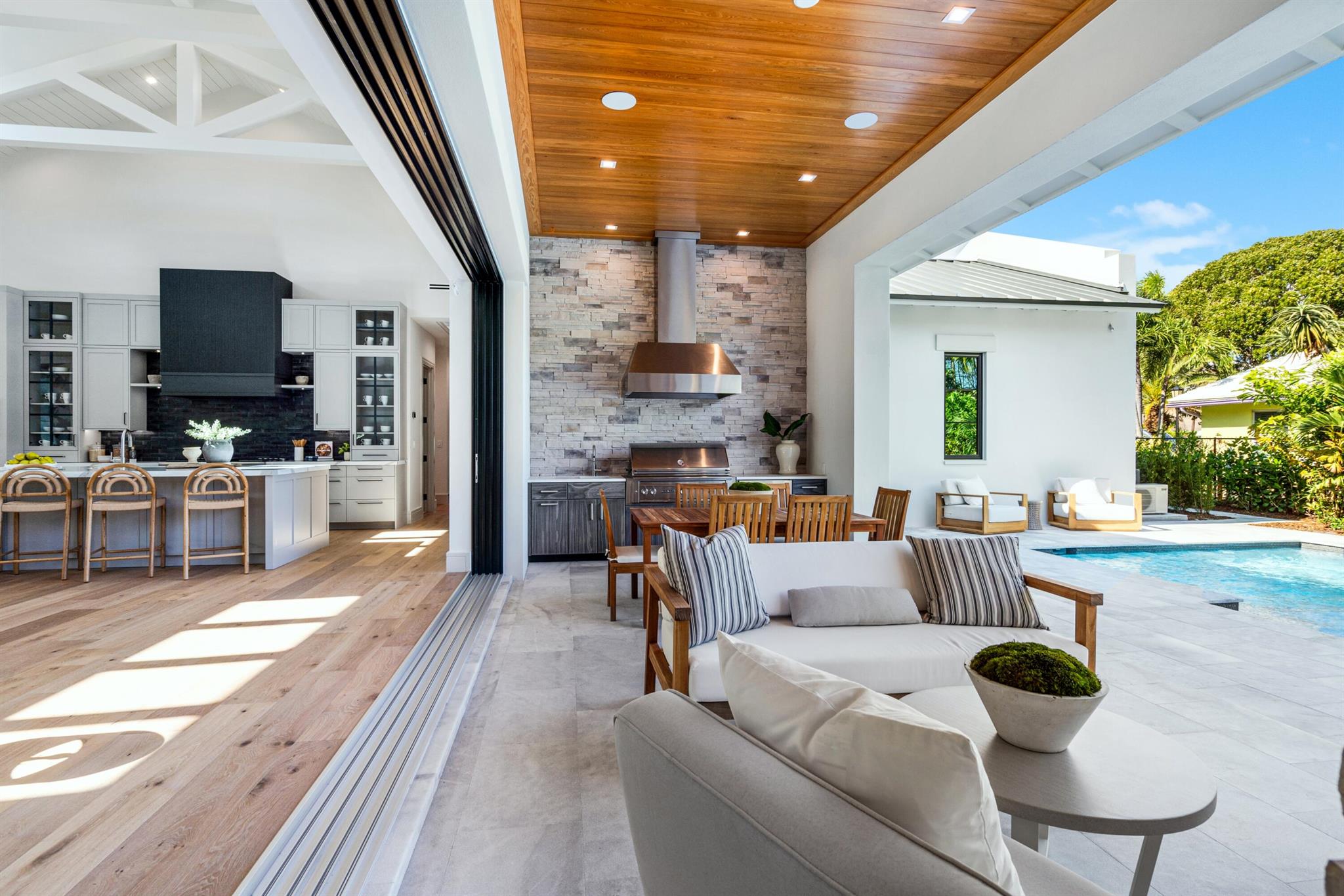 LAKEVIEW HEIGHTS UNIT 1 DELRAY - Residential