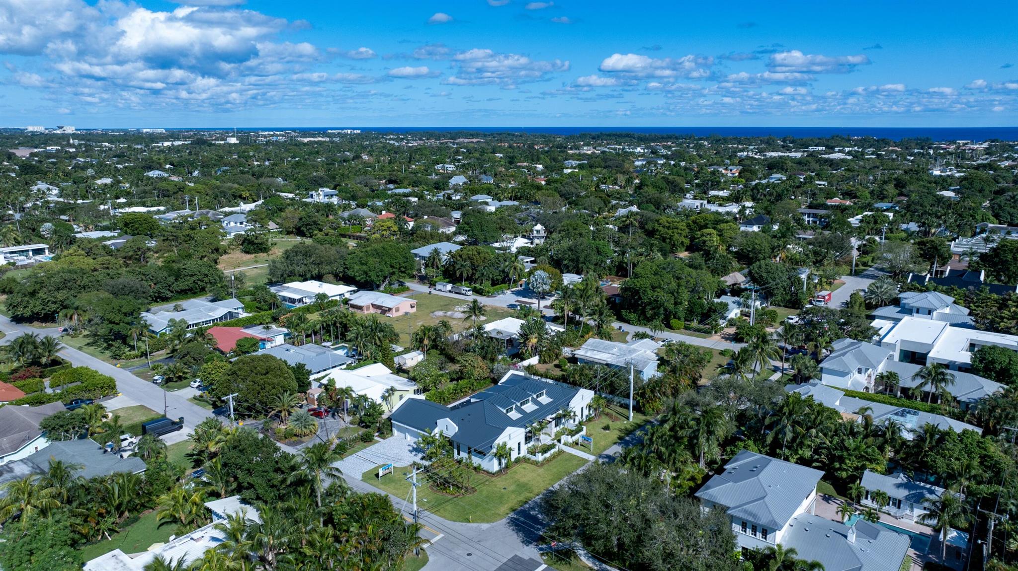 LAKEVIEW HEIGHTS UNIT 1 DELRAY - Residential