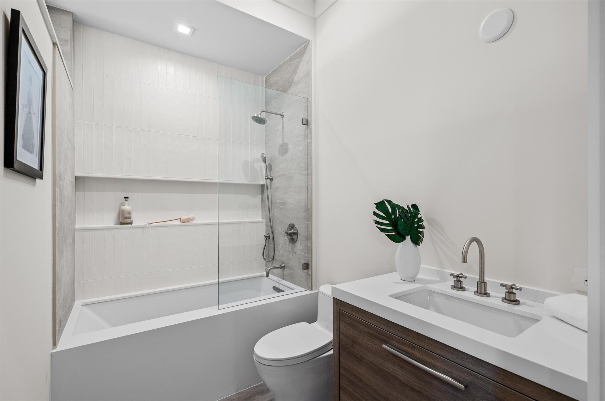 LAKEVIEW HEIGHTS UNIT 1 DELRAY - Residential