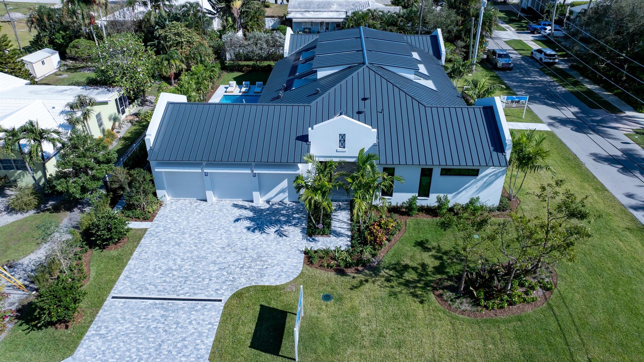 LAKEVIEW HEIGHTS UNIT 1 DELRAY - Residential