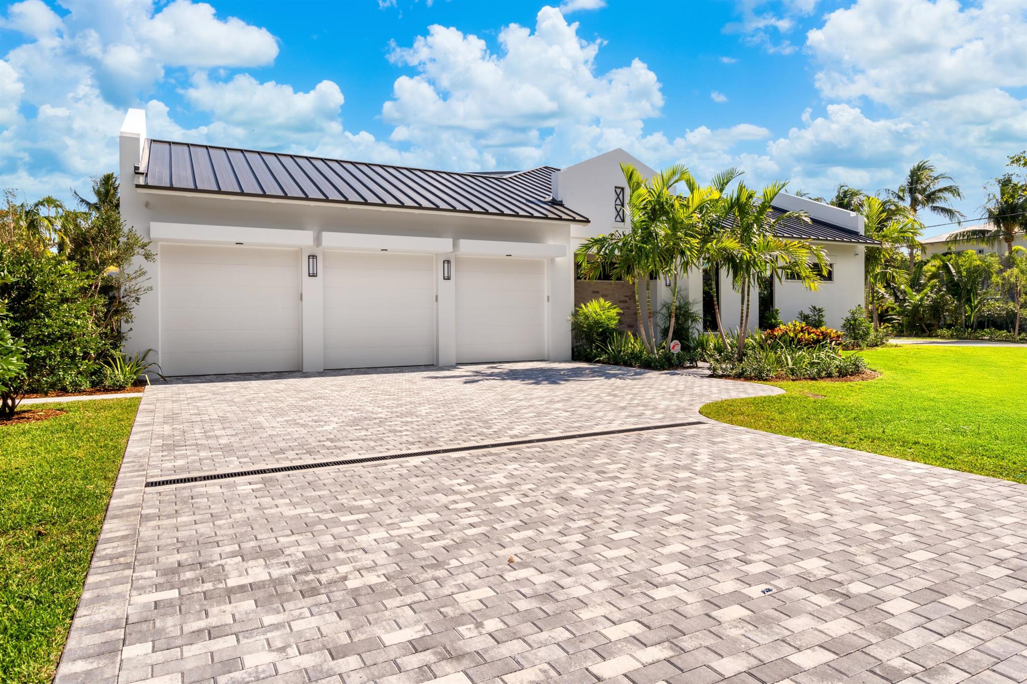 LAKEVIEW HEIGHTS UNIT 1 DELRAY - Residential