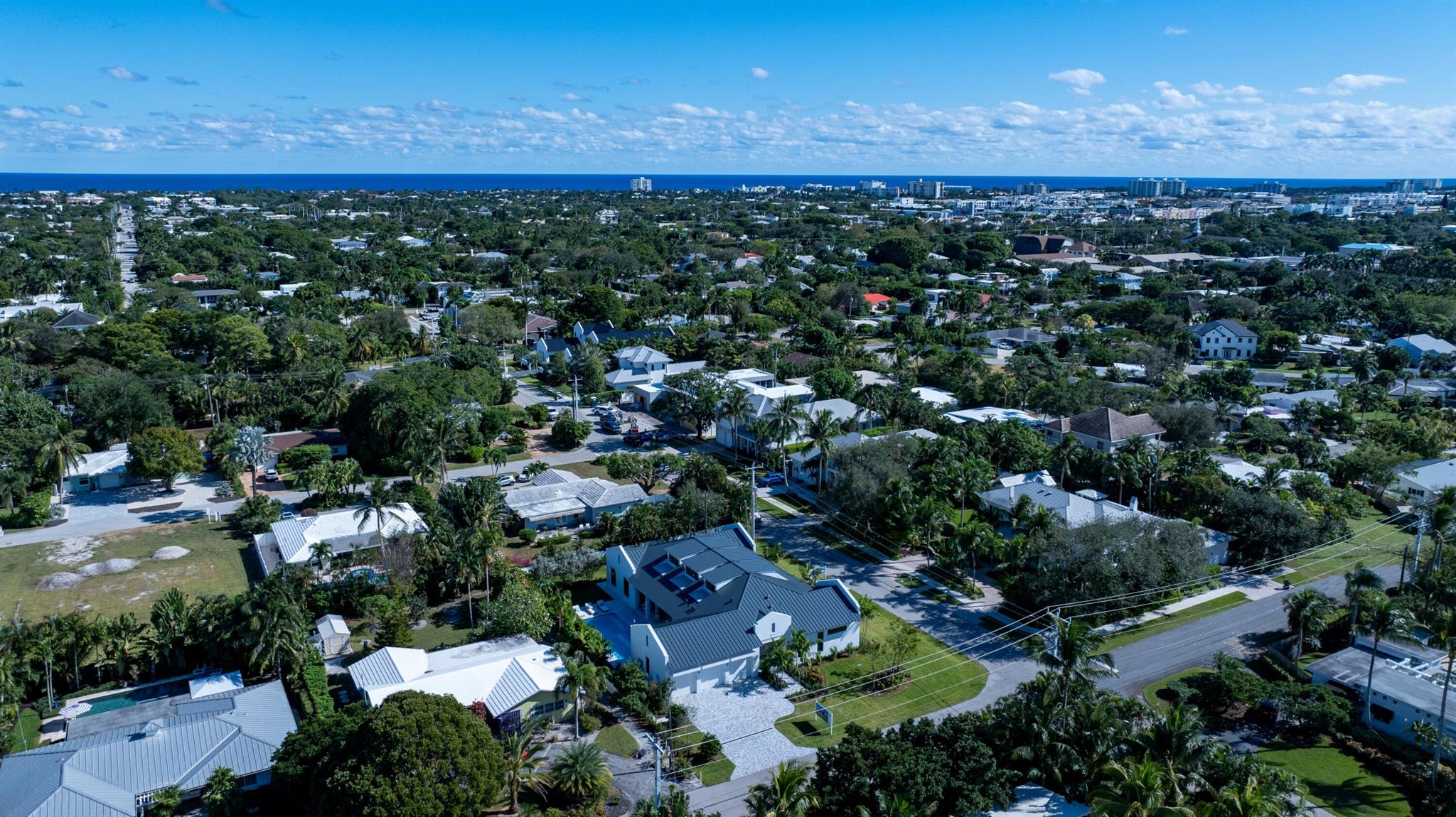 LAKEVIEW HEIGHTS UNIT 1 DELRAY - Residential