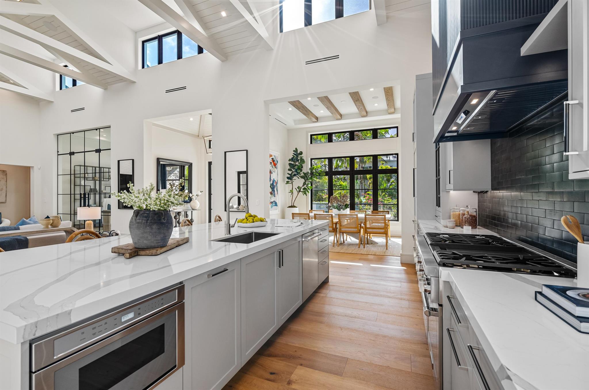 LAKEVIEW HEIGHTS UNIT 1 DELRAY - Residential