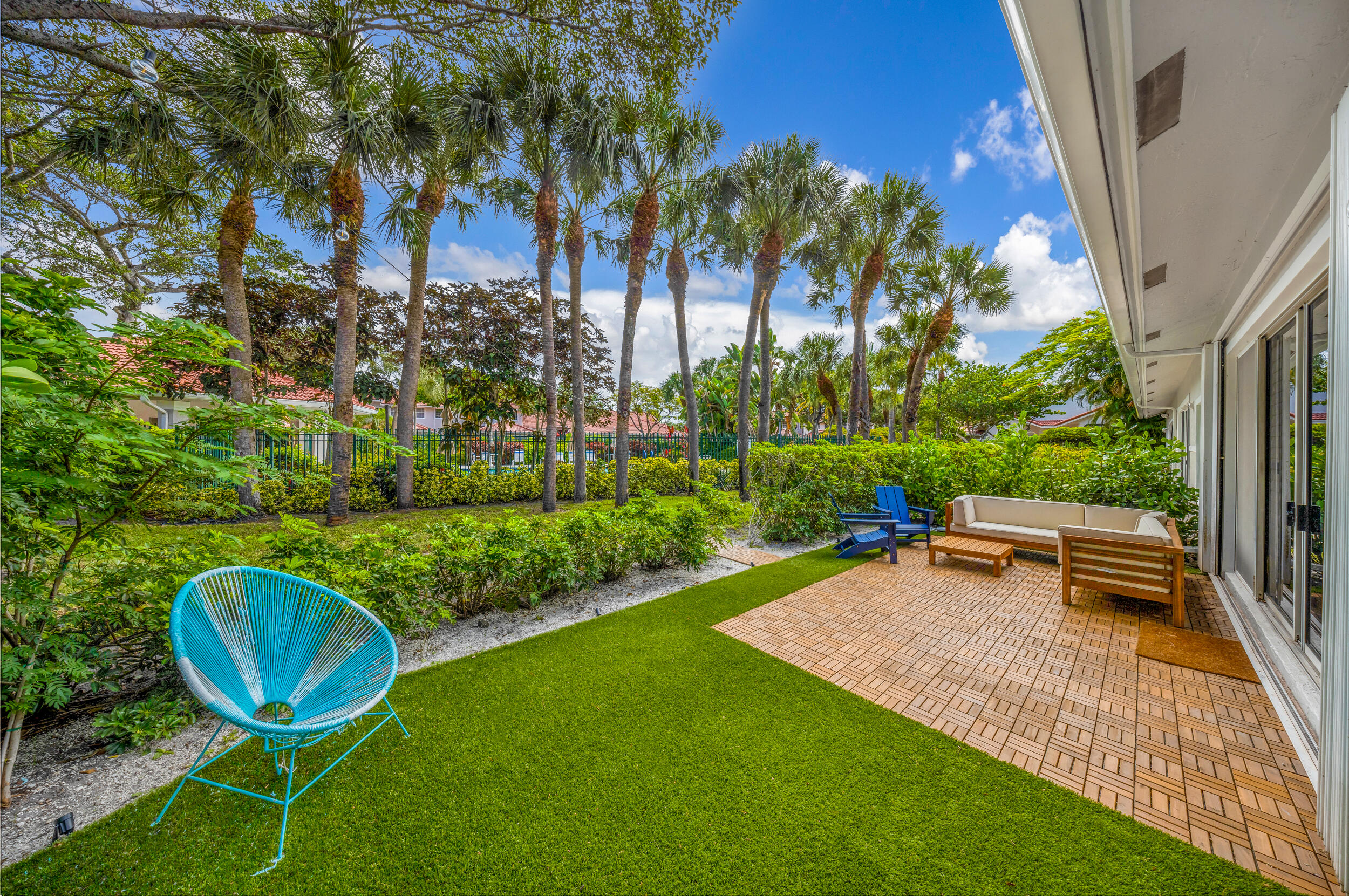 MISTY OAKS AT PALM-AIRE CONDO - Residential Lease