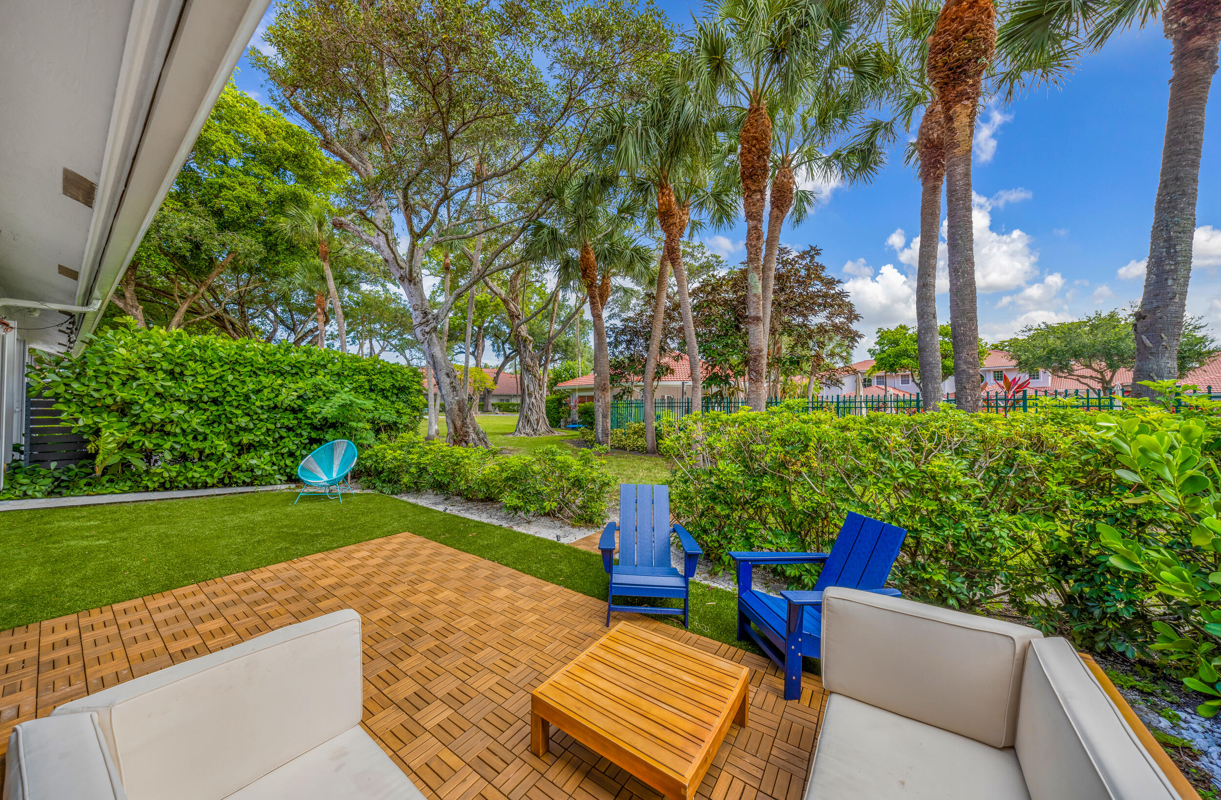 MISTY OAKS AT PALM-AIRE CONDO - Residential Lease